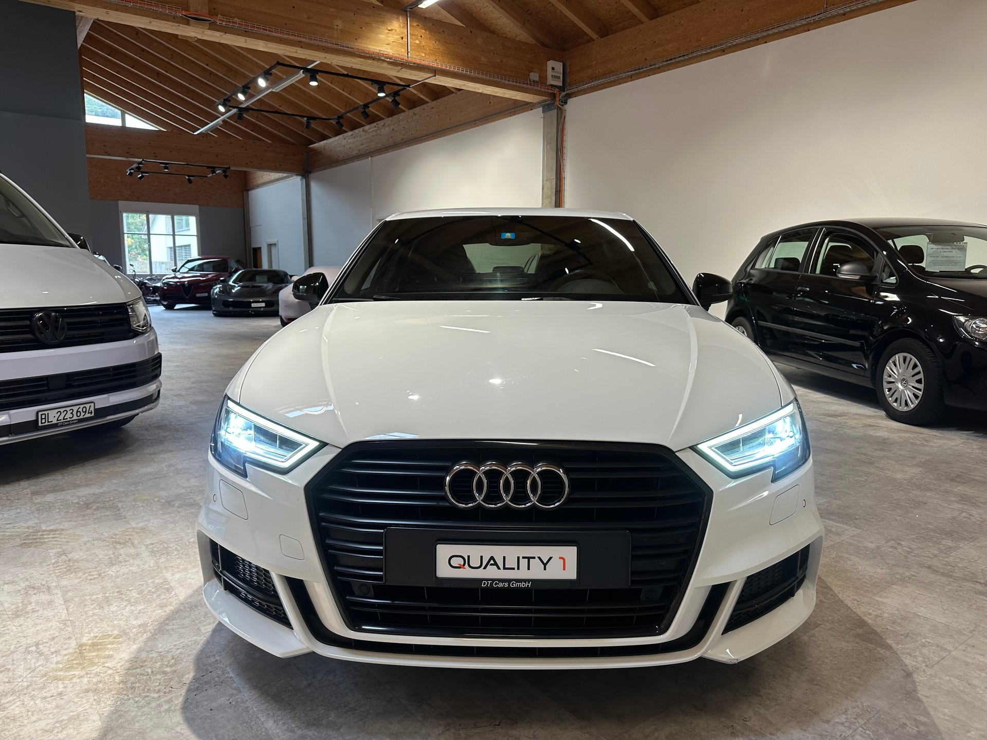 AUDI A3 Sportback 1.6 TDI Sport 6-Gang/S-Line/1. Jahr Garantie/Enorm sparsames Fahrzeug!-image-1