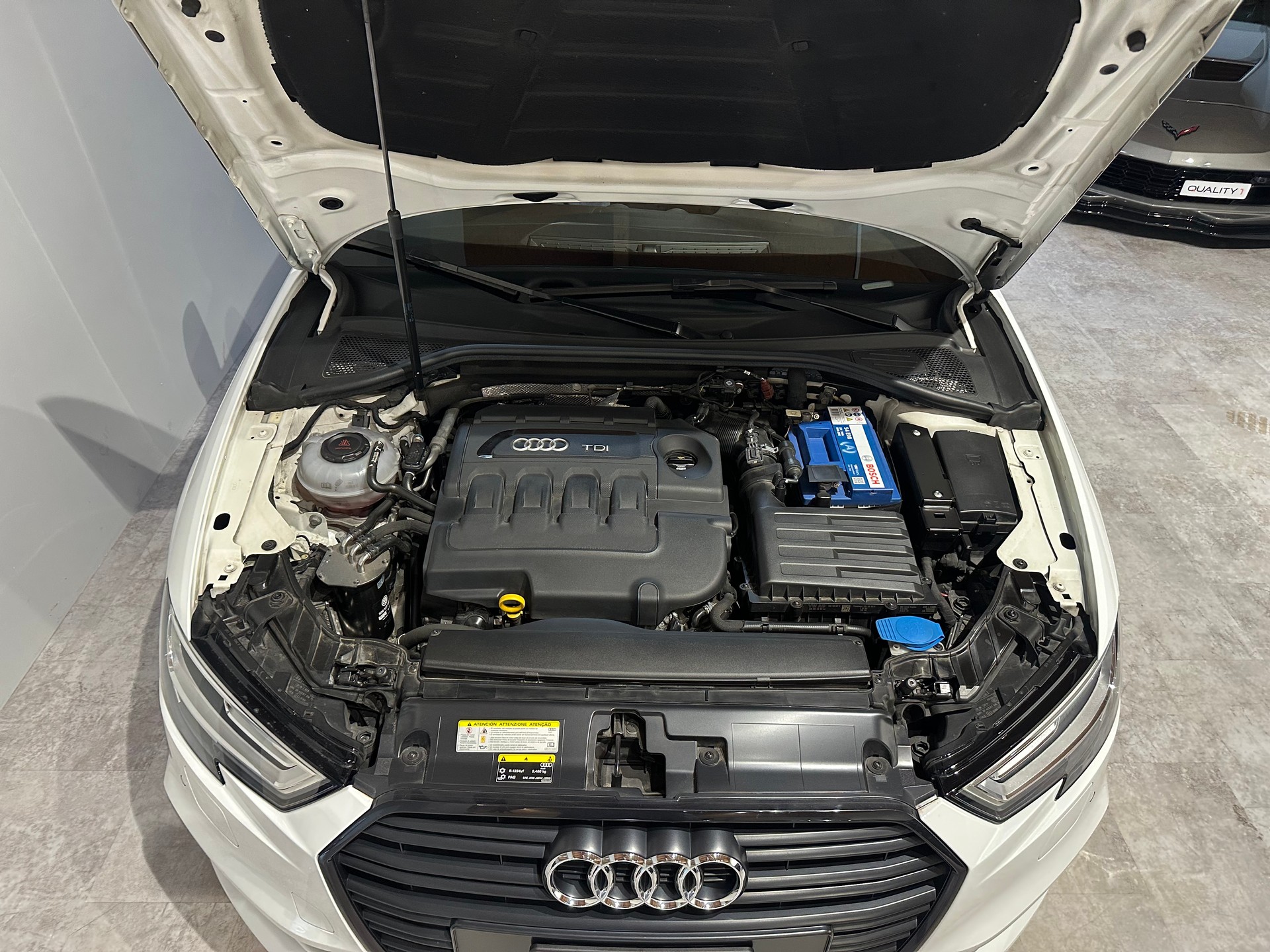 AUDI A3 Sportback 1.6 TDI Sport 6-Gang/S-Line/1. Jahr Garantie/Enorm sparsames Fahrzeug!-image-2