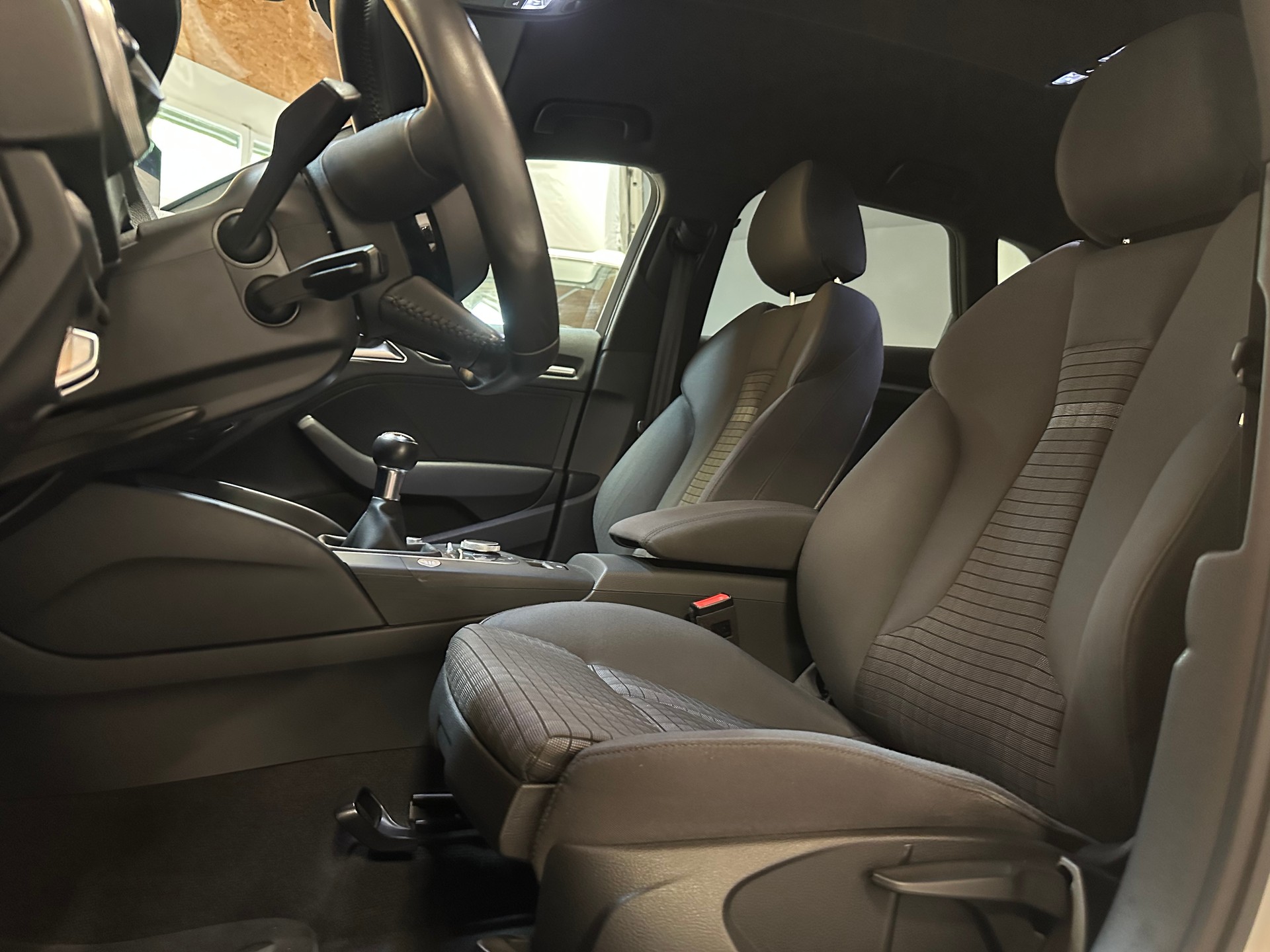 AUDI A3 Sportback 1.6 TDI Sport 6-Gang/S-Line/1. Jahr Garantie/Enorm sparsames Fahrzeug!-image-13