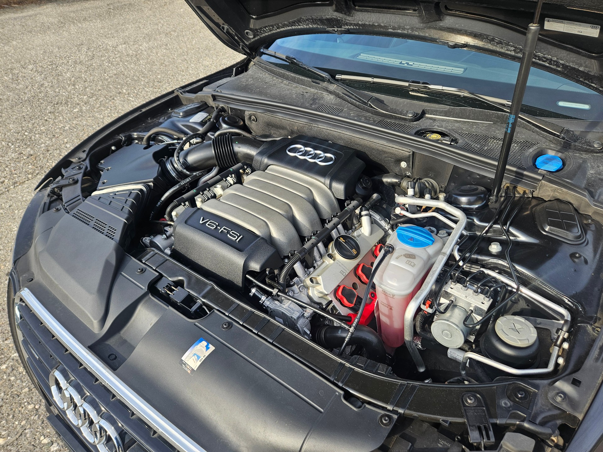 AUDI 3.2 V6 FSI quattro T-Tronic-image-2