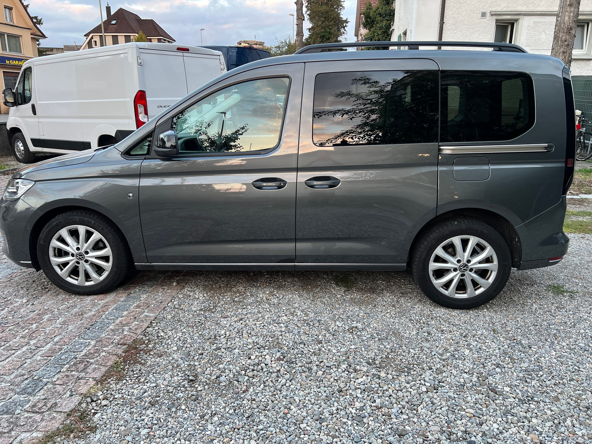 VW Caddy 2.0 TDI Liberty DSG-image-6