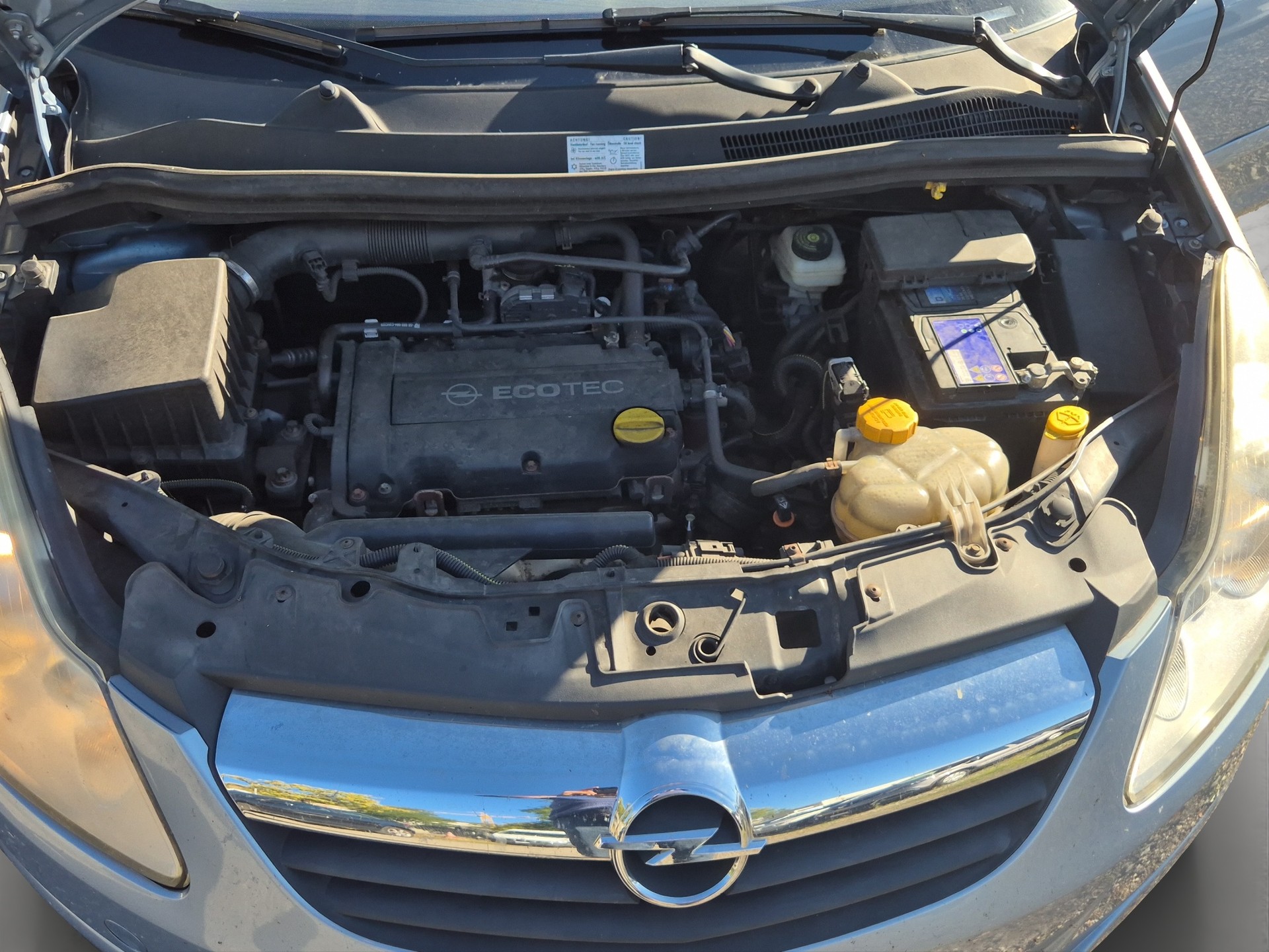 OPEL Corsa 1.4 TP Sport-image-14