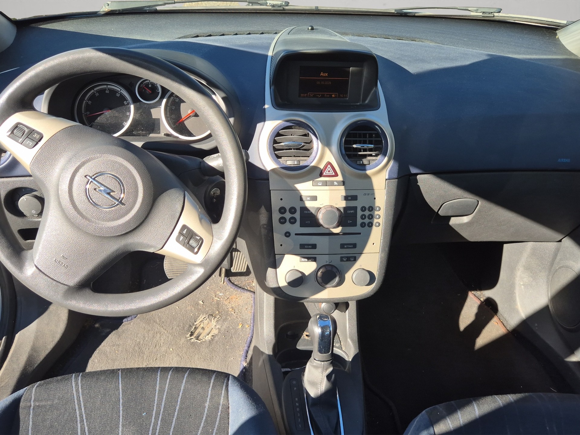 OPEL Corsa 1.4 TP Sport-image-12