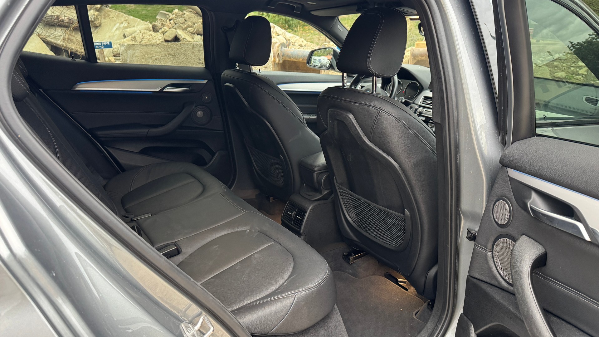 BMW 25e xDrive-image-4