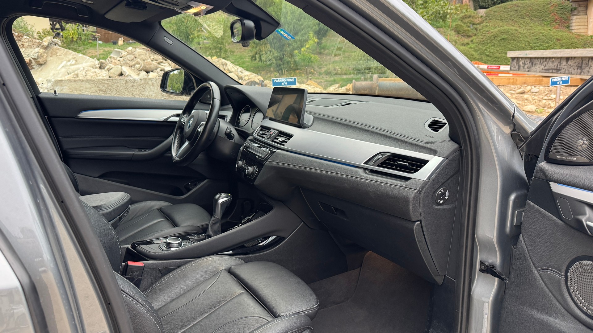 BMW 25e xDrive-image-3