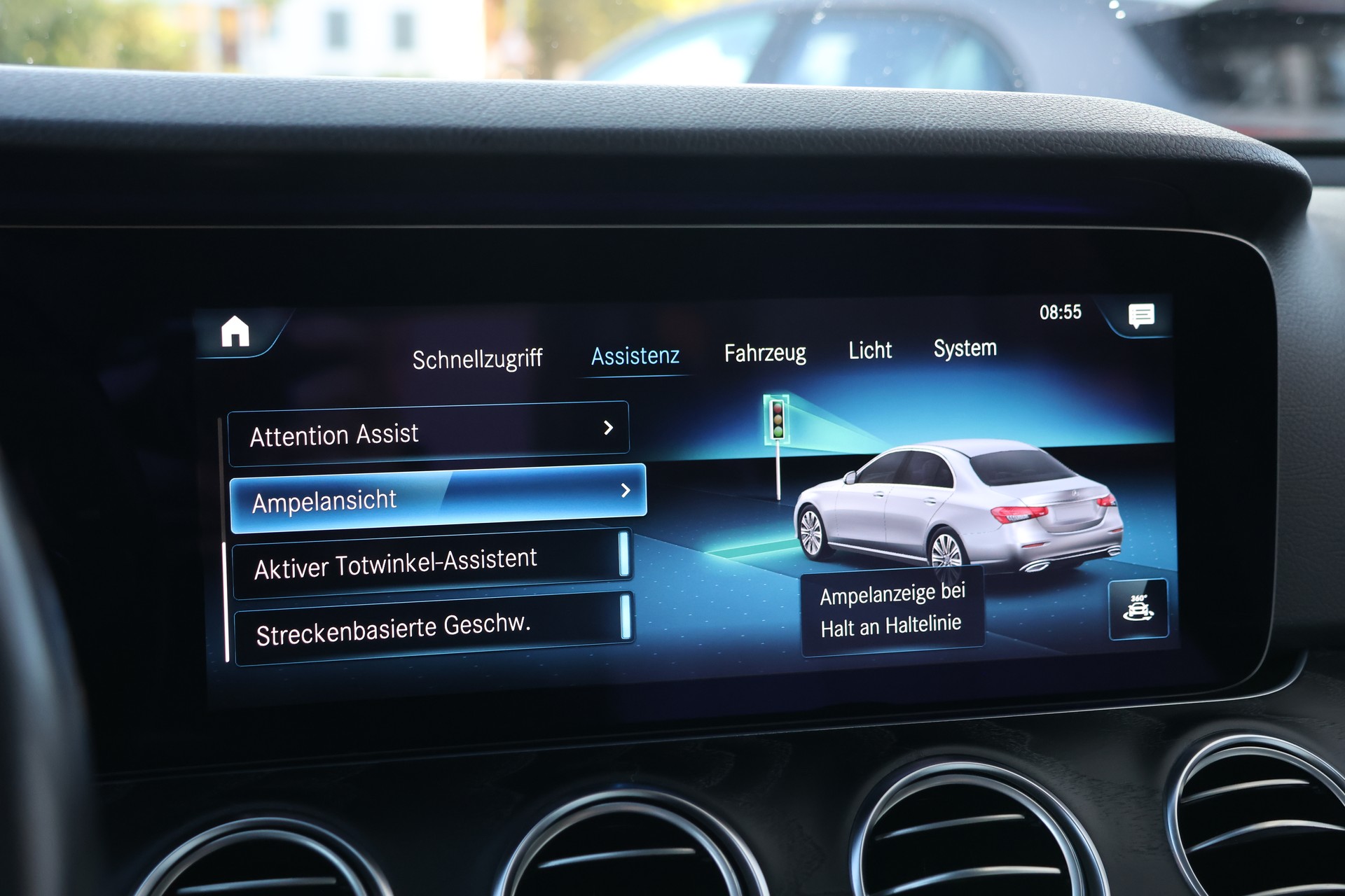 MERCEDES-BENZ E 220 d AMG Line 9G-Tronic-image-24