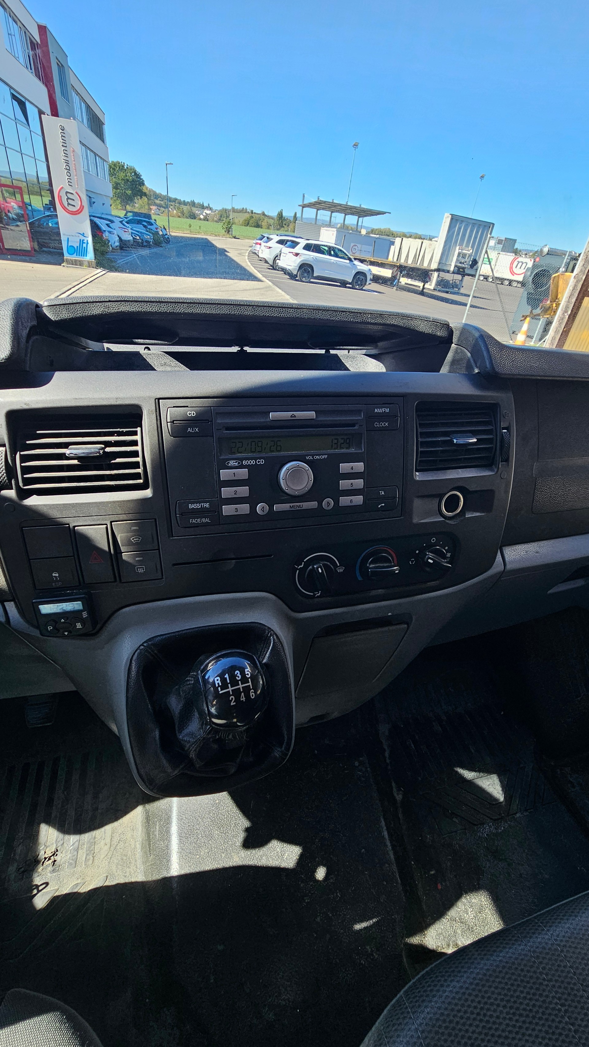 FORD Transit 2.2 TDCi 350 M-image-10