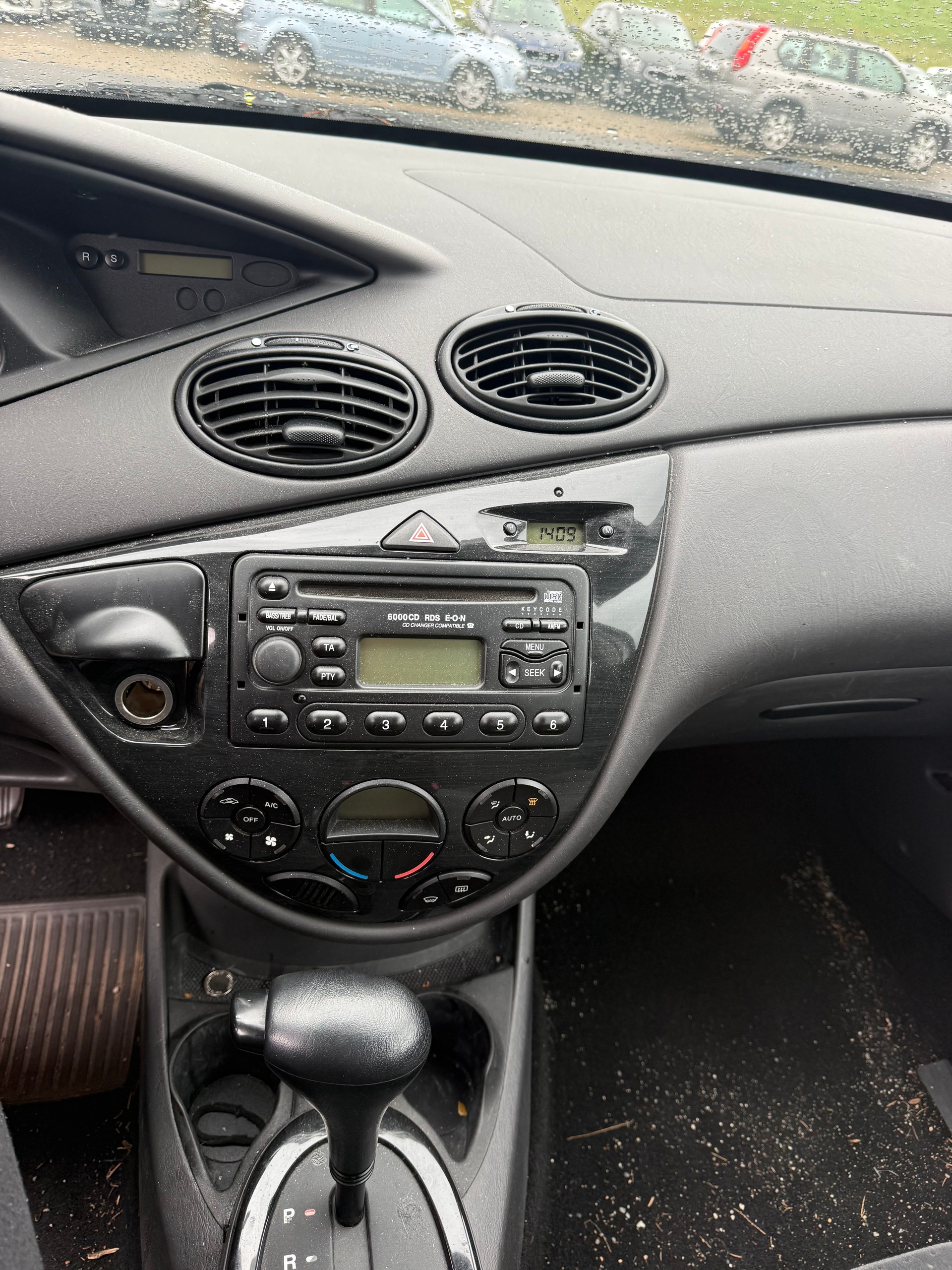 FORD Focus 2.0i 16V Carving-image-6