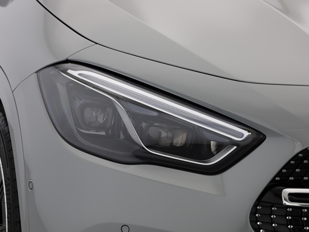 MERCEDES-BENZ GLA 220d 4Matic 8G-DCT-image-20