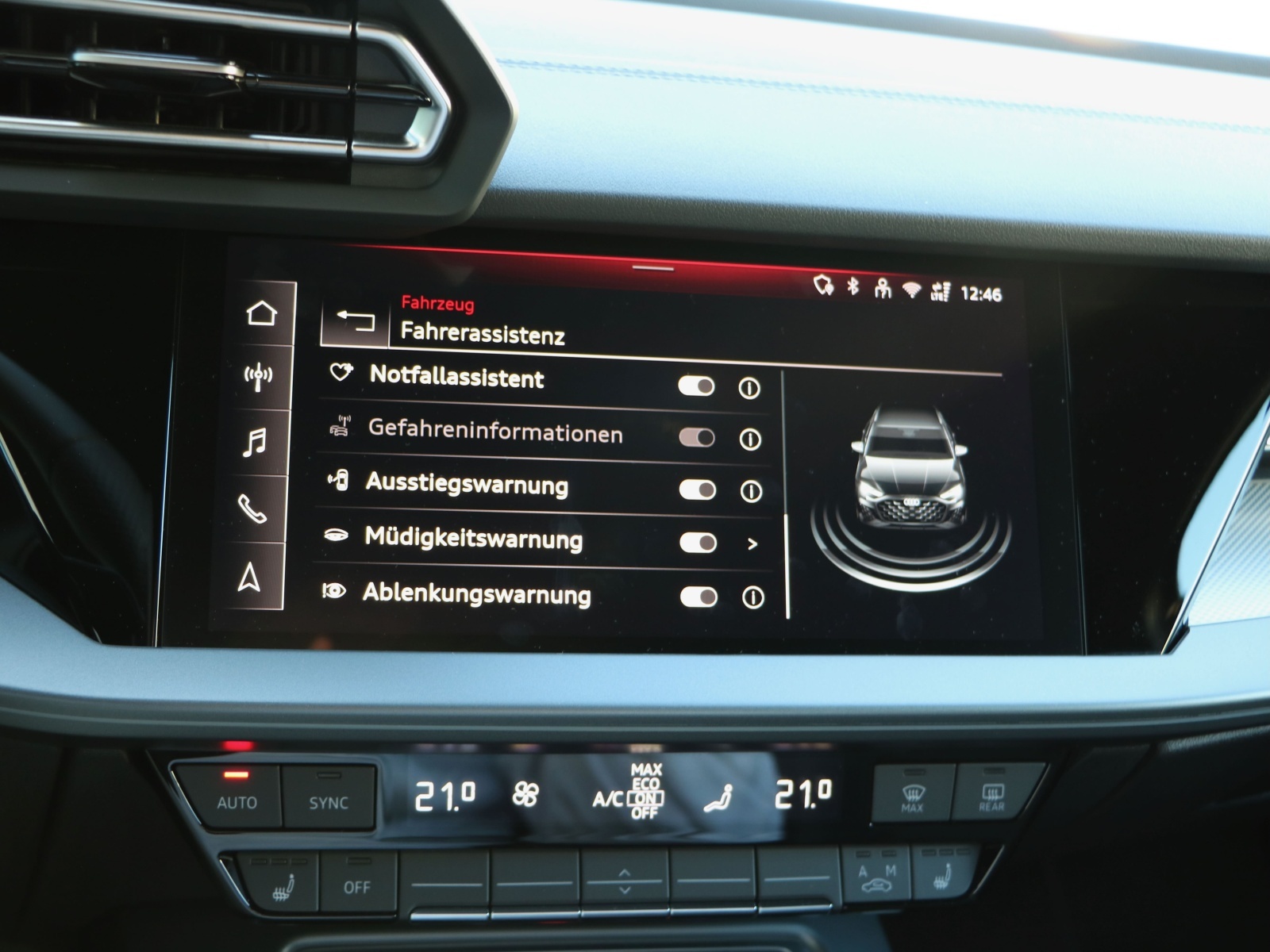 AUDI A3 Sportback TFSI 110 kW S line S tronic-image-18