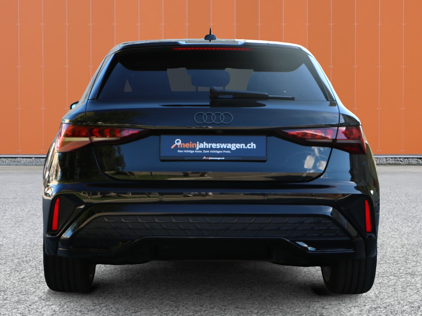 AUDI A3 Sportback TFSI 110 kW S line S tronic-image-6