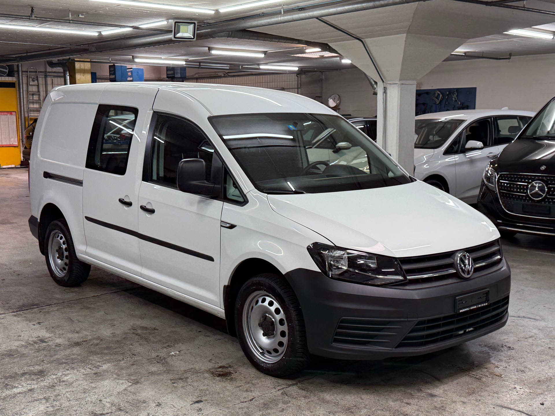 VW Caddy Maxi 2.0TDI 4Motion BlueMotion Technology DSG-image-7