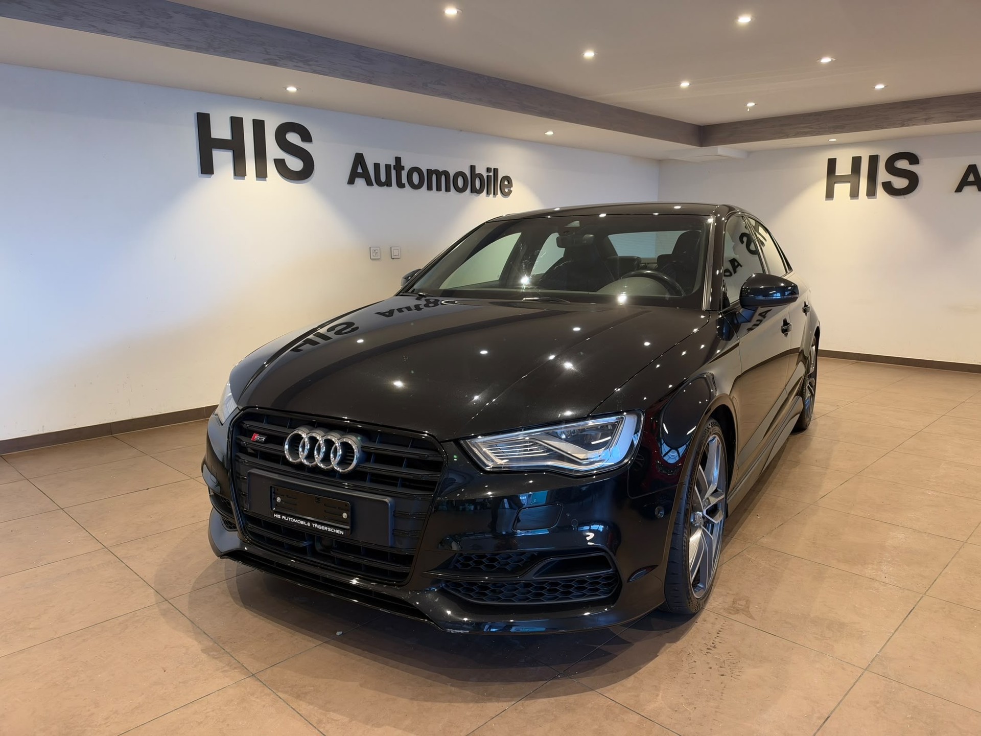 AUDI S3 Limousine 2.0 T FSI quattro S-Tronic-image-5