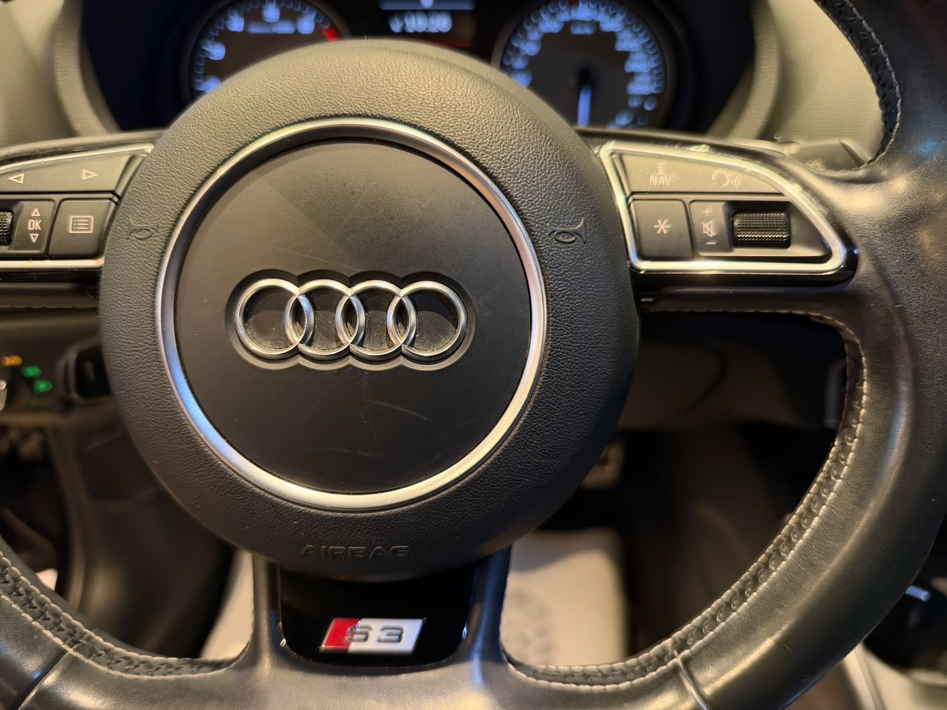 AUDI S3 Limousine 2.0 T FSI quattro S-Tronic-image-19