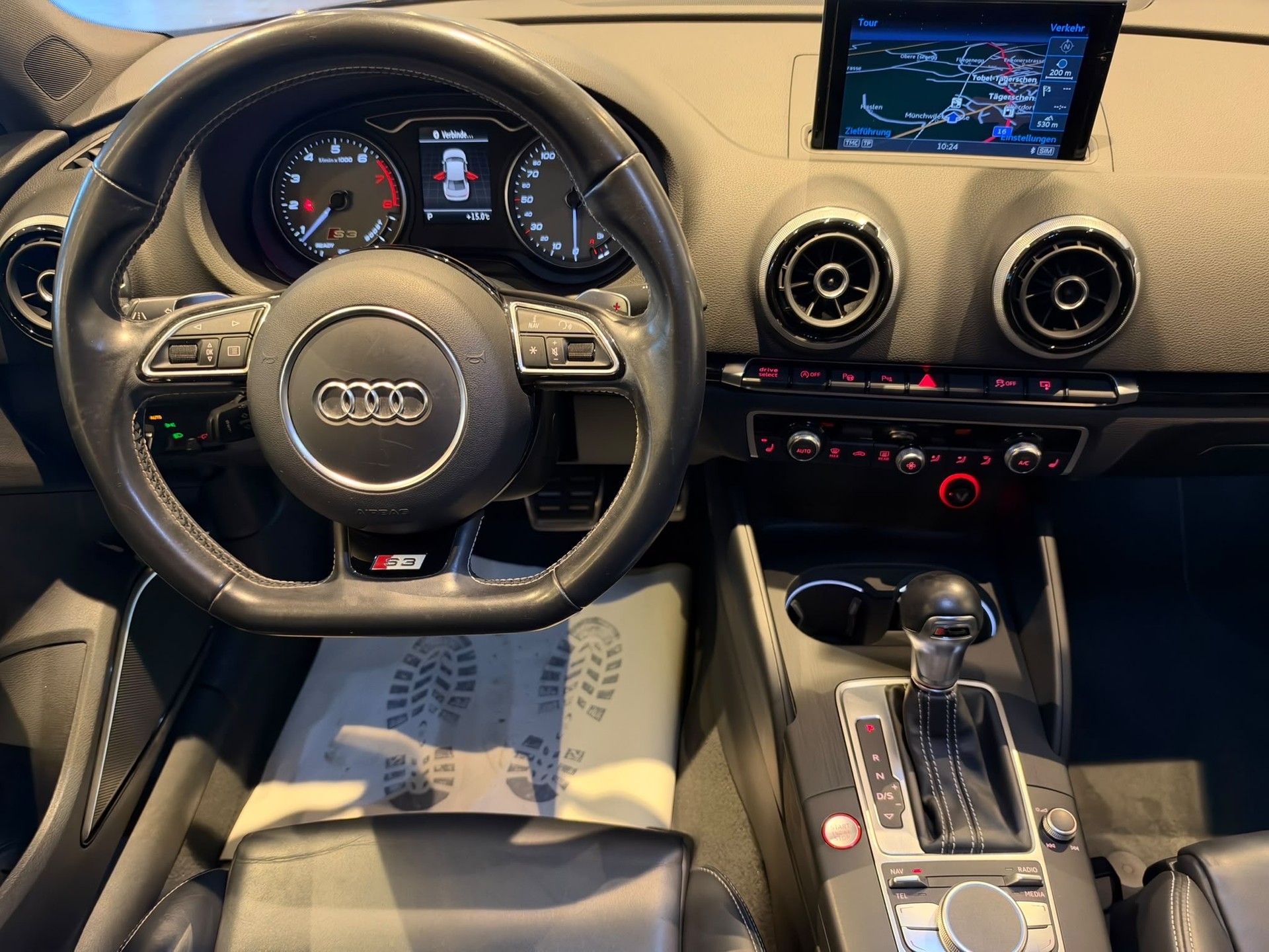 AUDI S3 Limousine 2.0 T FSI quattro S-Tronic-image-9