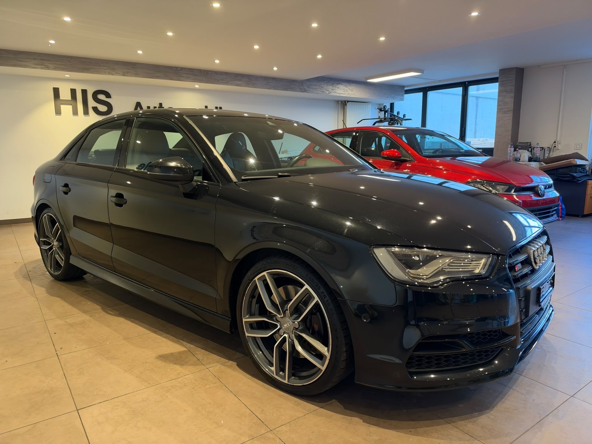 AUDI S3 Limousine 2.0 T FSI quattro S-Tronic-image-3