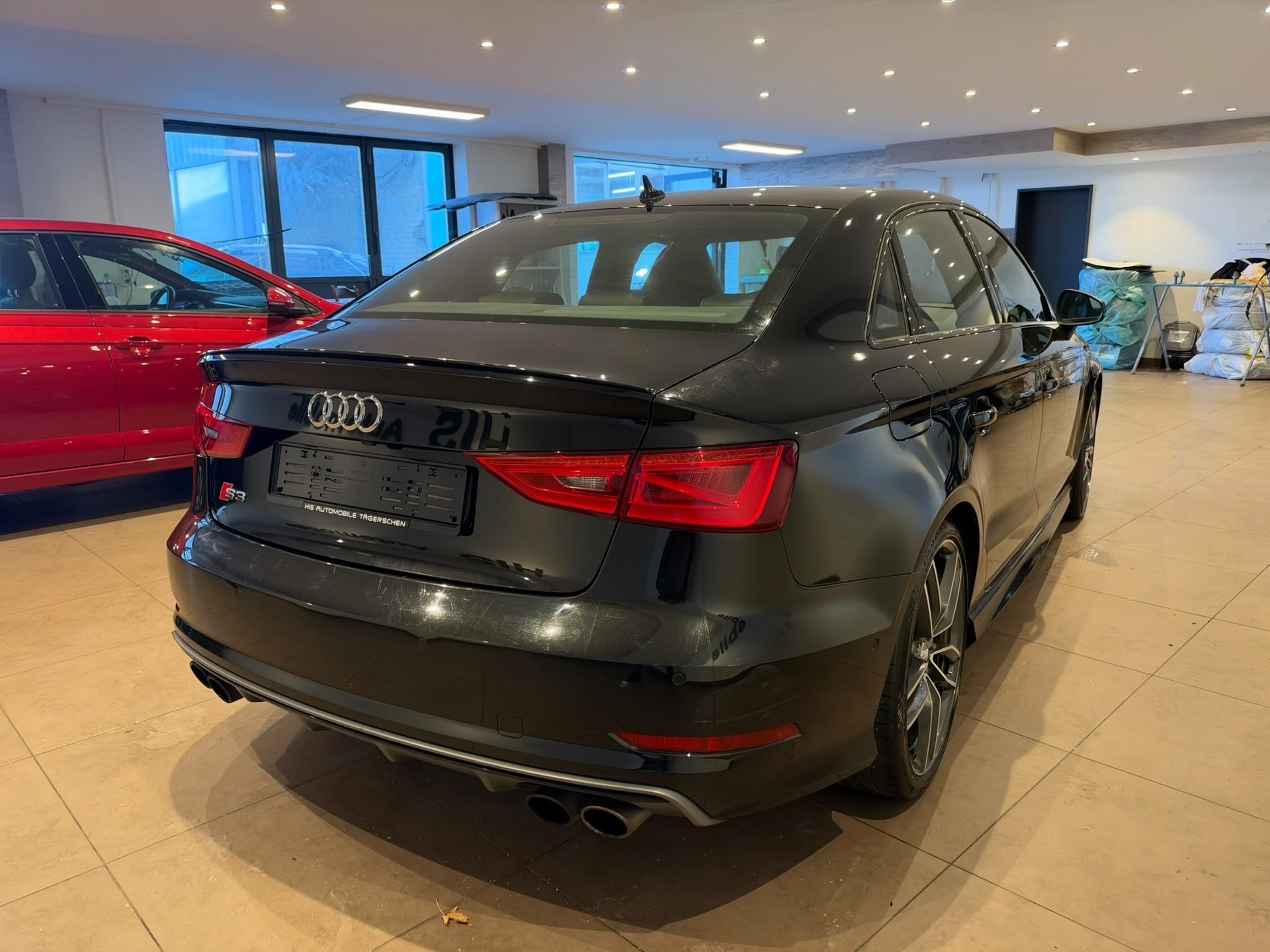 AUDI S3 Limousine 2.0 T FSI quattro S-Tronic-image-1