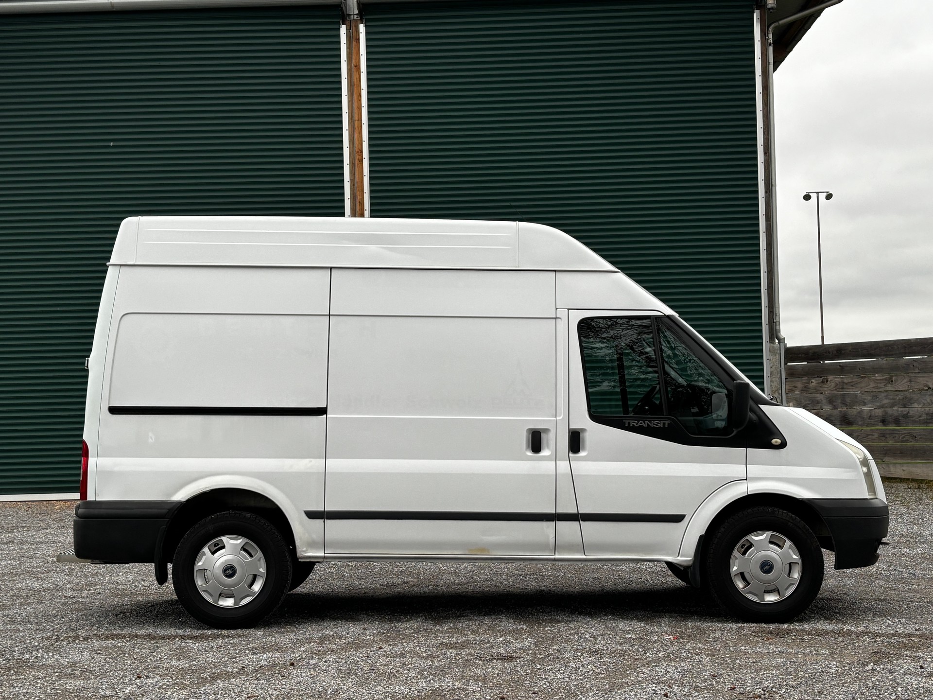 FORD Transit 2.4 TDCi 350 M Trend Hochdach-showroom-element-3