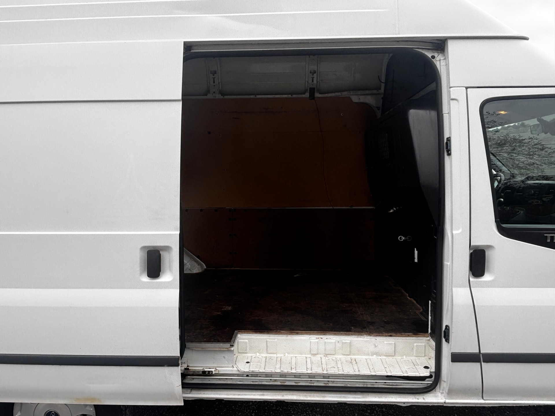 FORD Transit 2.4 TDCi 350 M Trend Hochdach-image-16