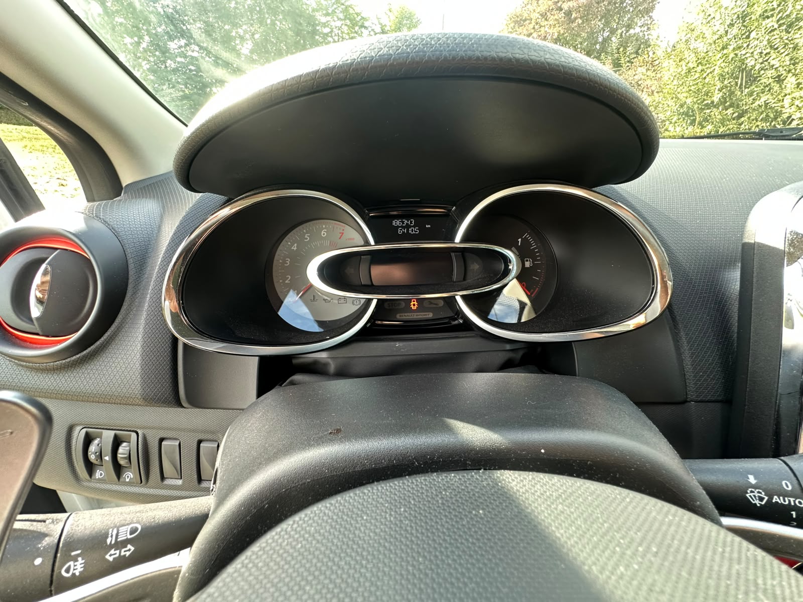 RENAULT Clio 1.6 T RS 200 EDC-image-8