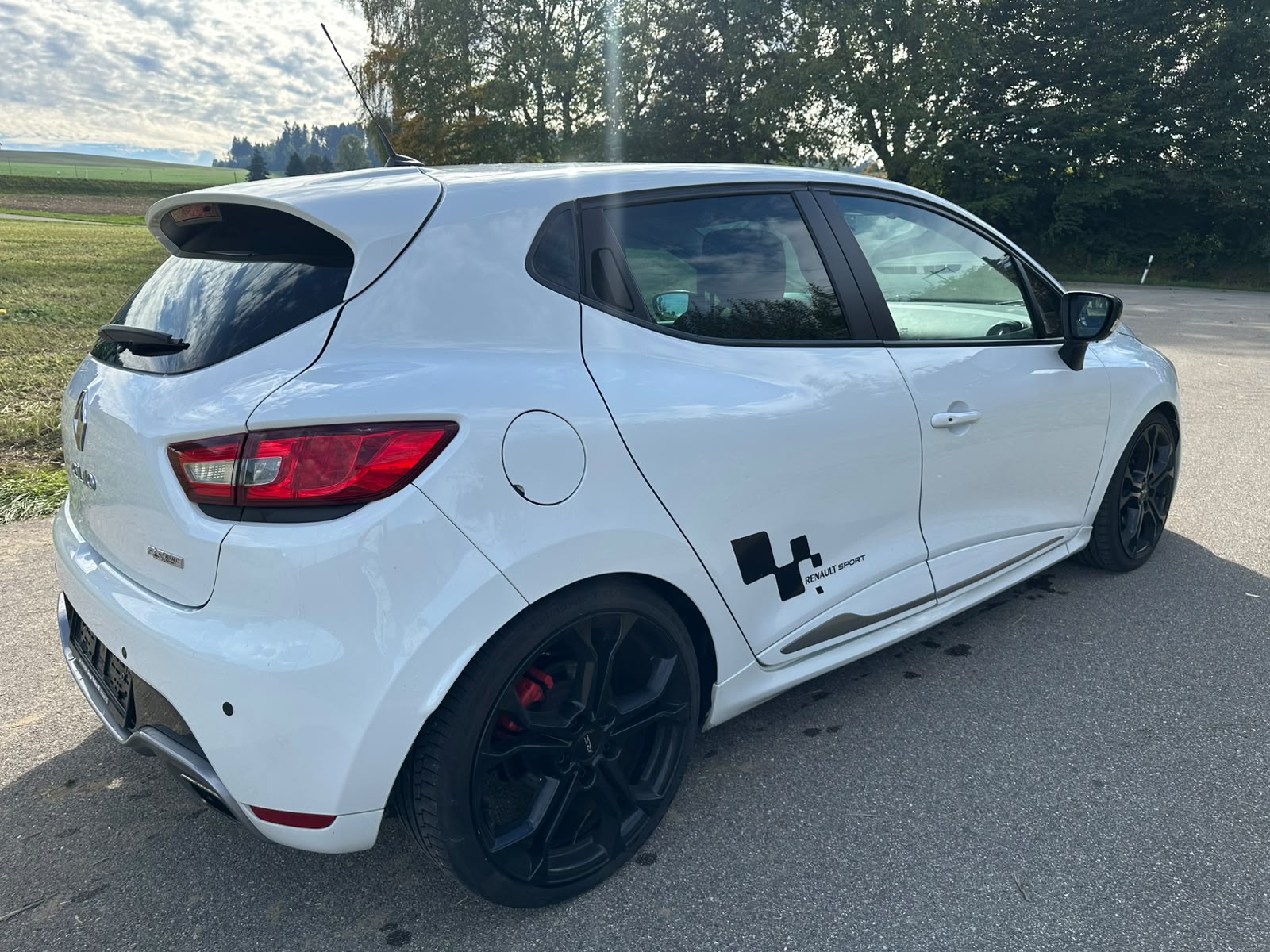RENAULT Clio 1.6 T RS 200 EDC-image-4