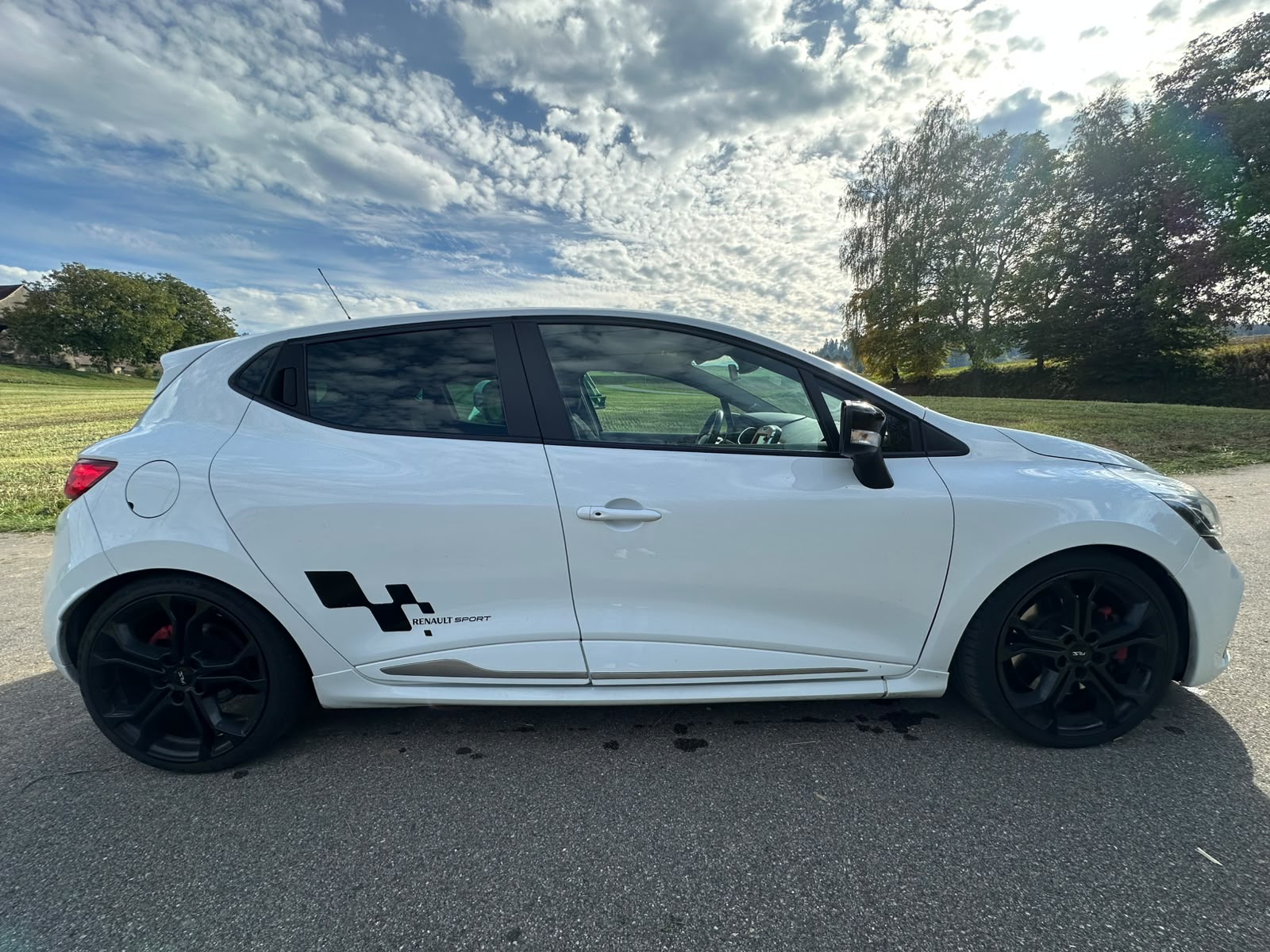 RENAULT Clio 1.6 T RS 200 EDC-image-6