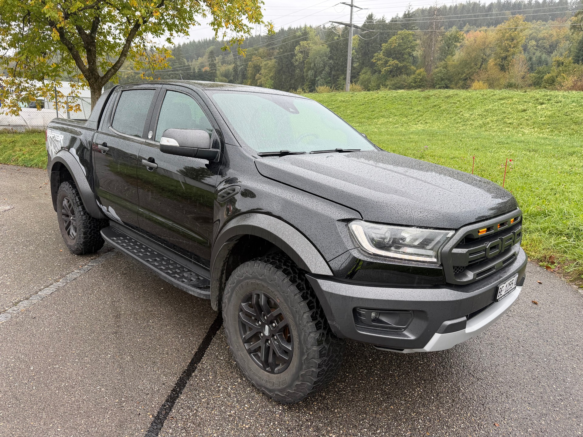 FORD "RAPTOR RANGER" 2.0 ECO BLUE 4x4 AUTOMAT. CH WAGEN. AB SERVICE. AB MFK. MIT AHK 2`500 KG ZUGLAST. TOP AUSSTATTUNG. 29`900.--showroom-element-1