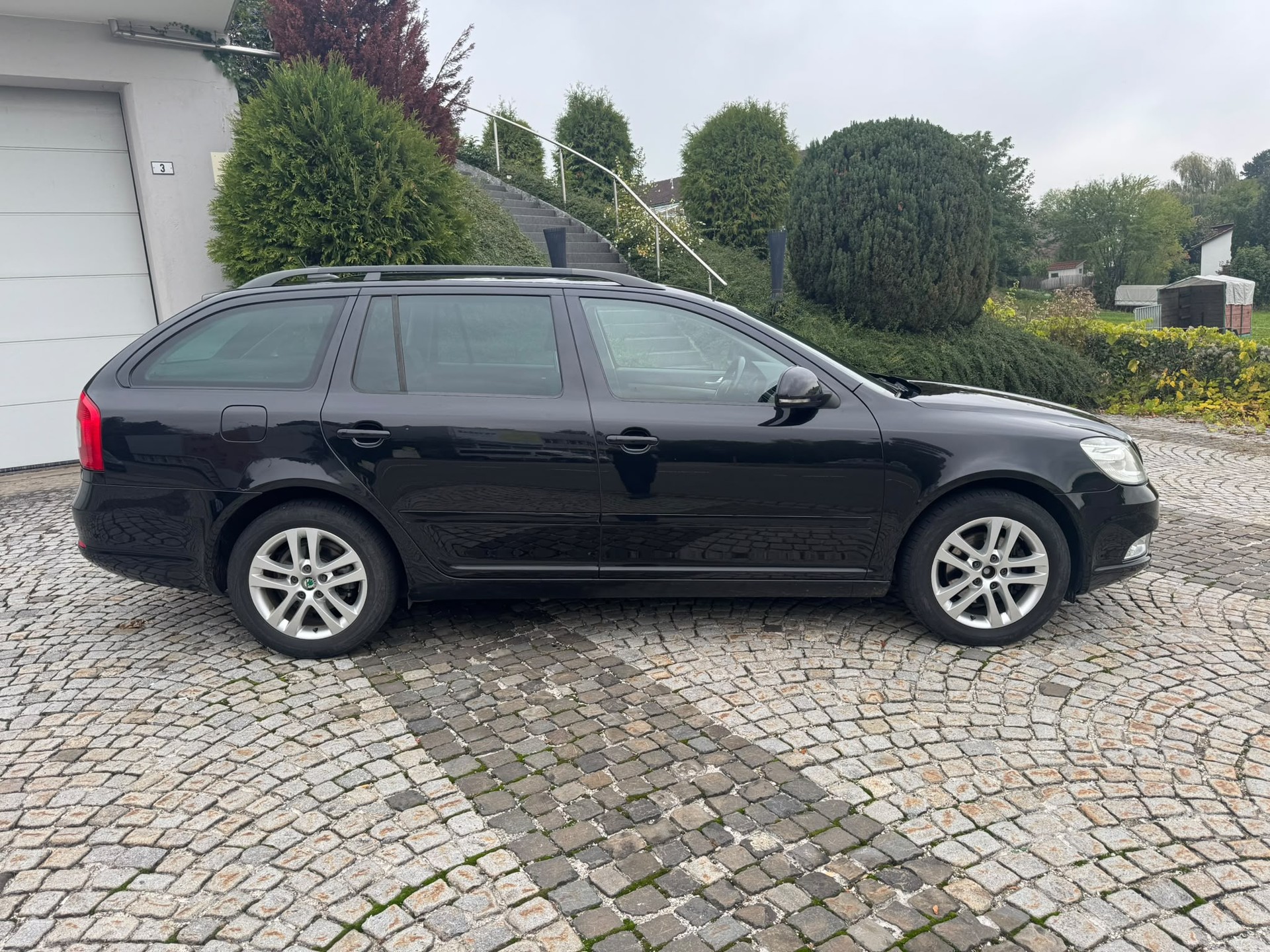 SKODA Octavia Combi 1.8 TSI Arosa 4x4-image-8
