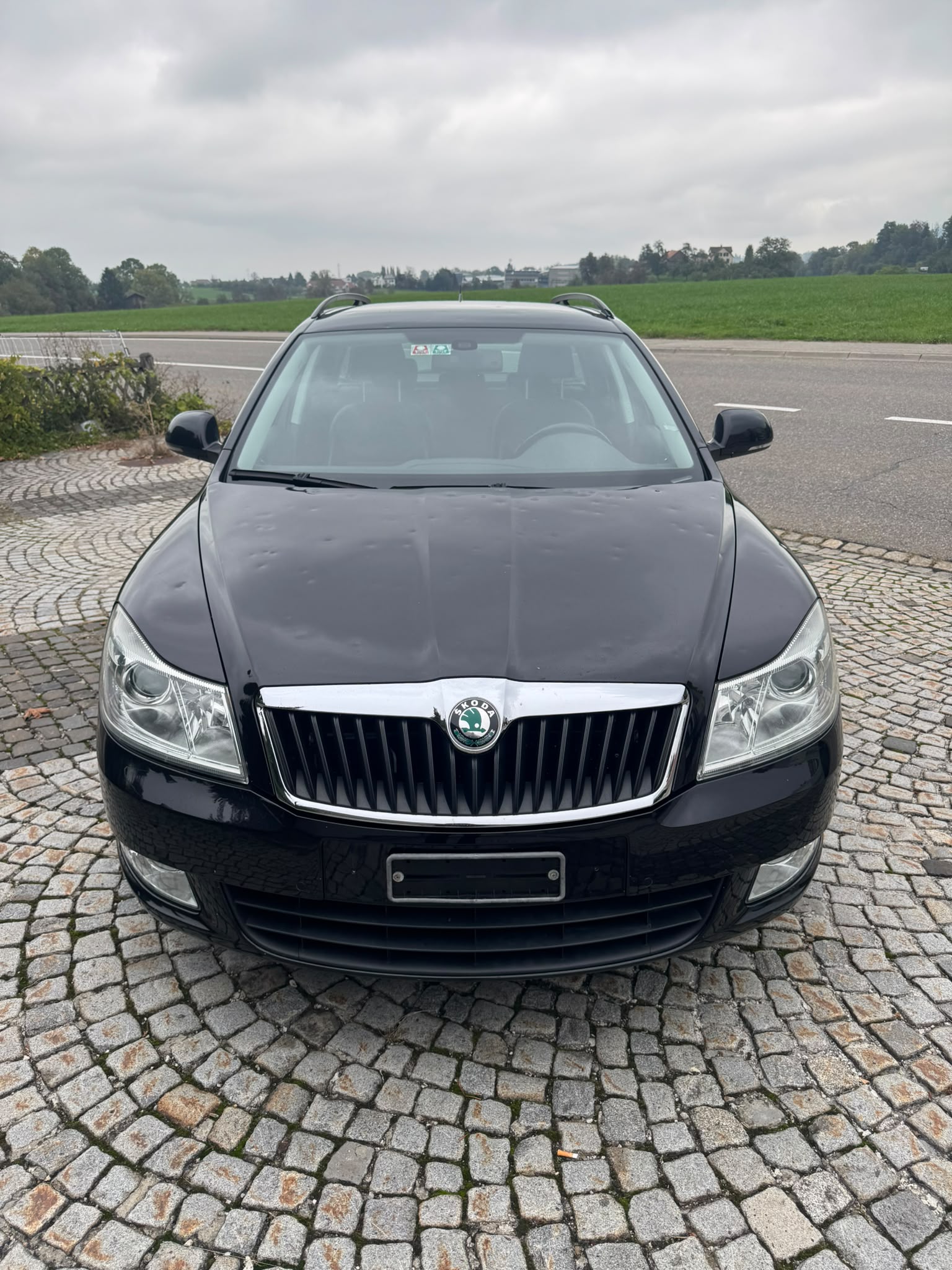 SKODA Octavia Combi 1.8 TSI Arosa 4x4-image-1