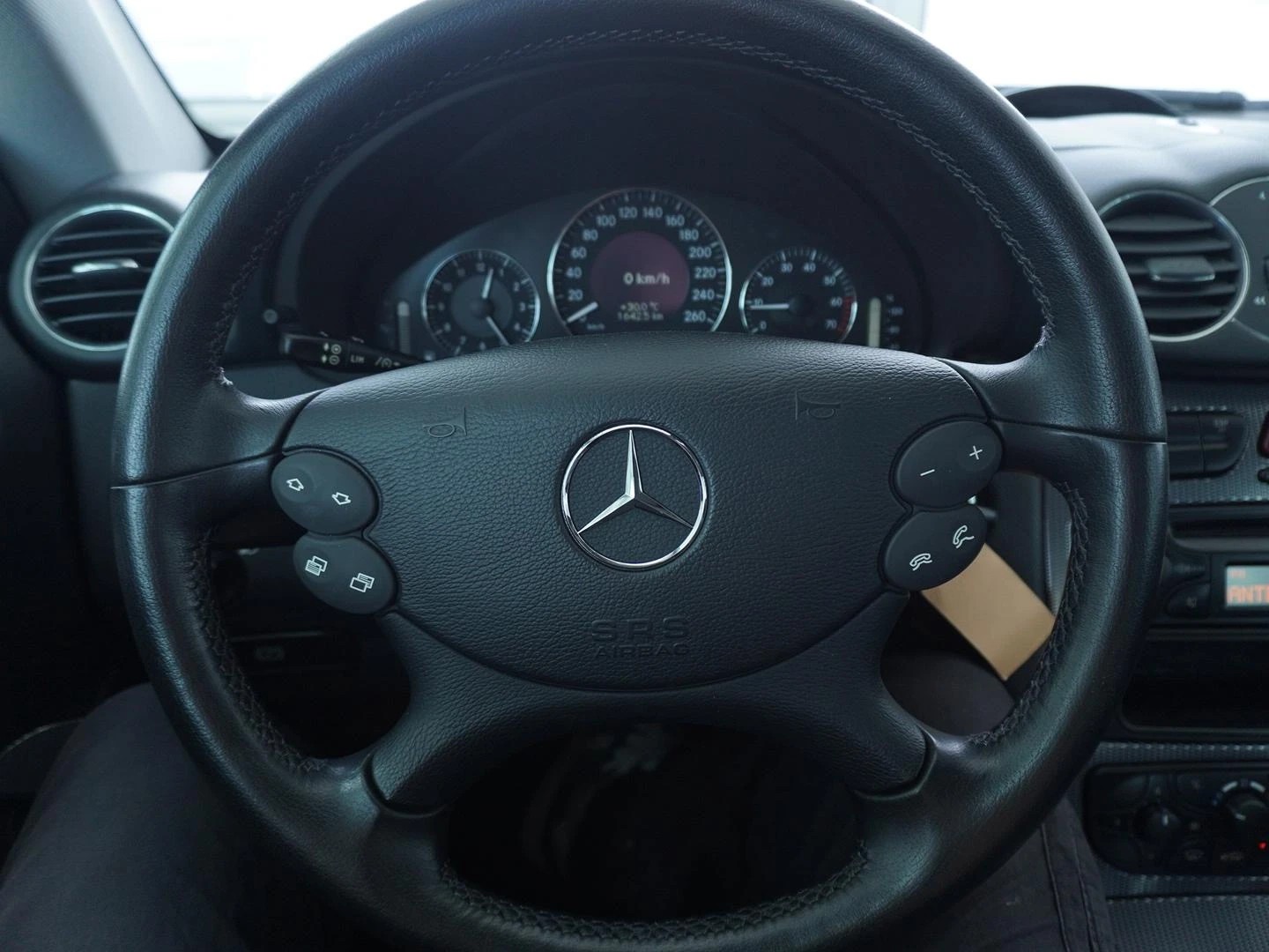 MERCEDES-BENZ CLK 240 Elégance-image-8
