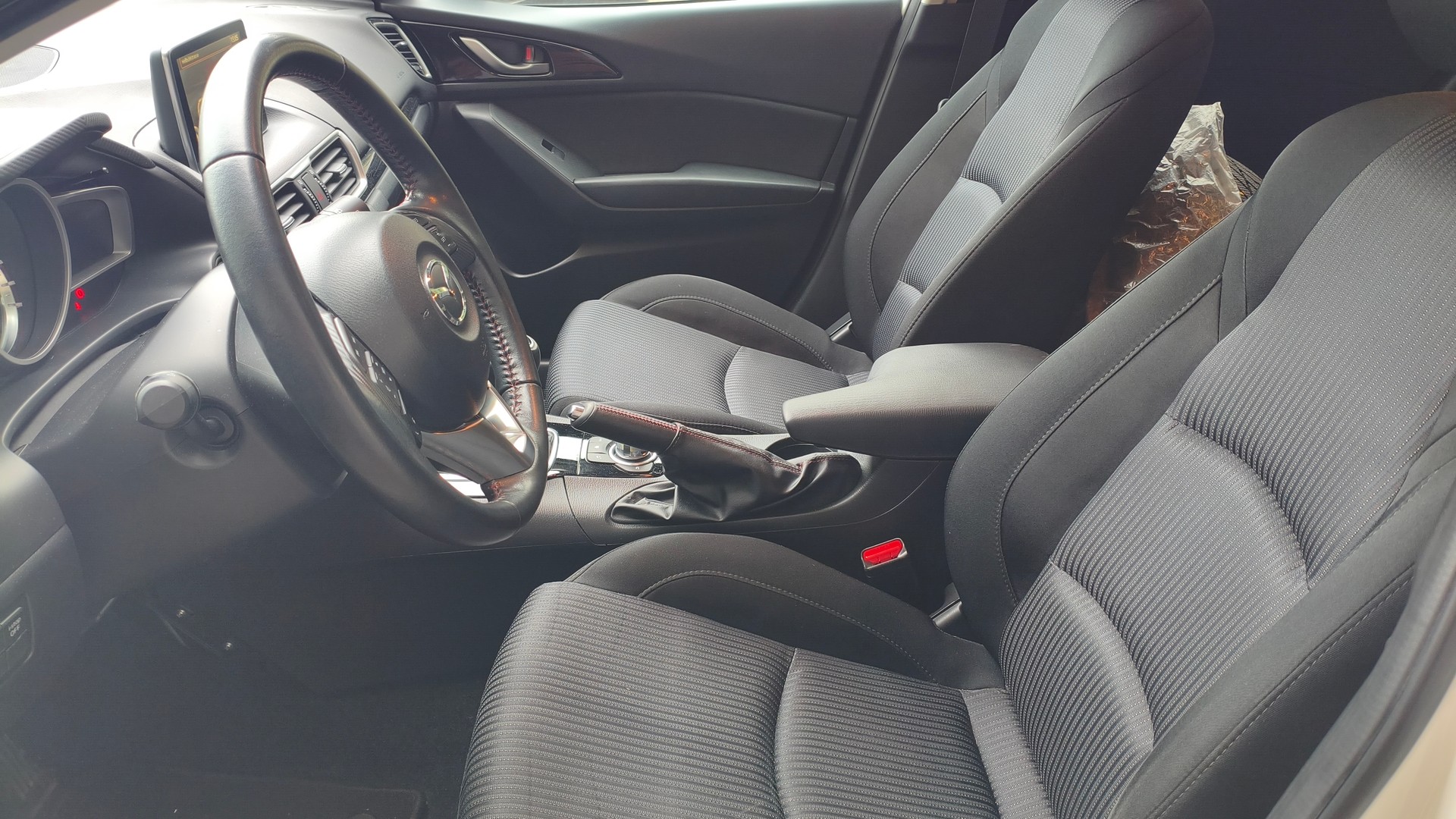 MAZDA 3 SKYACTIV-G 120 Ambition Plus-image-9