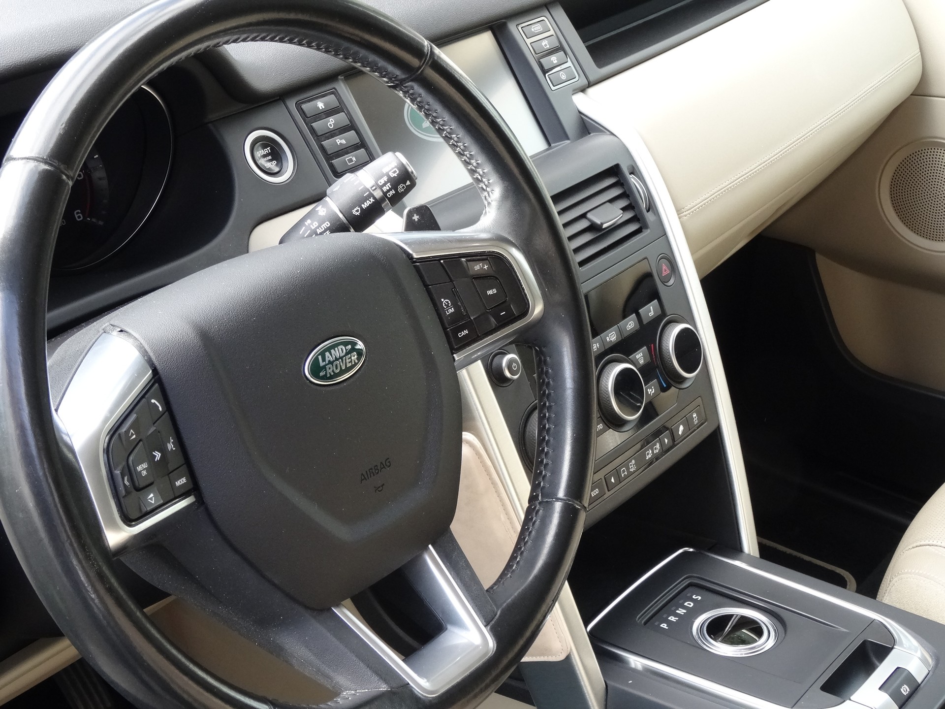 LAND ROVER 2.0 TD4 180 HSE-image-4