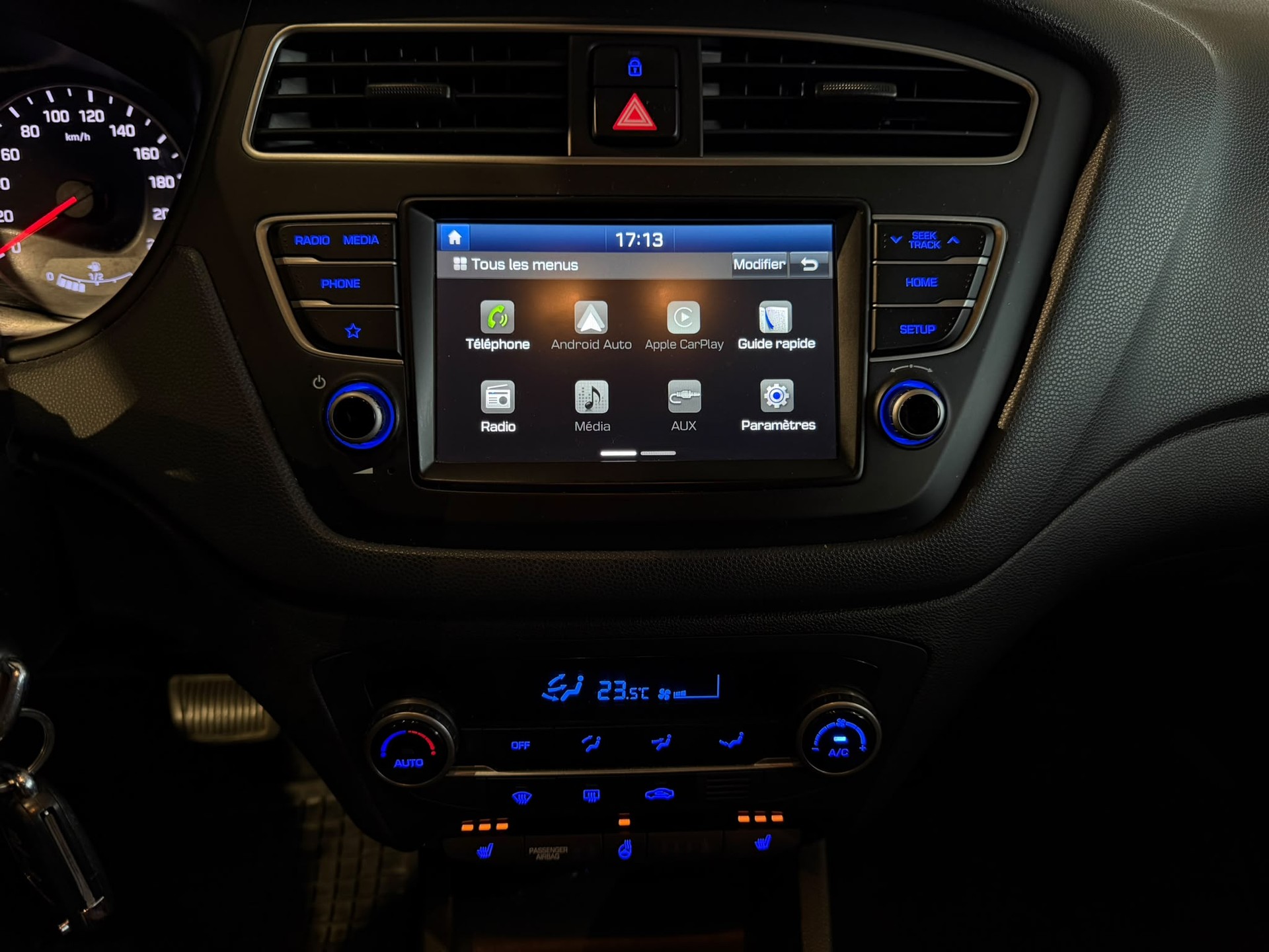 HYUNDAI i20 1.0 T-GDi Amplia DCT-image-16