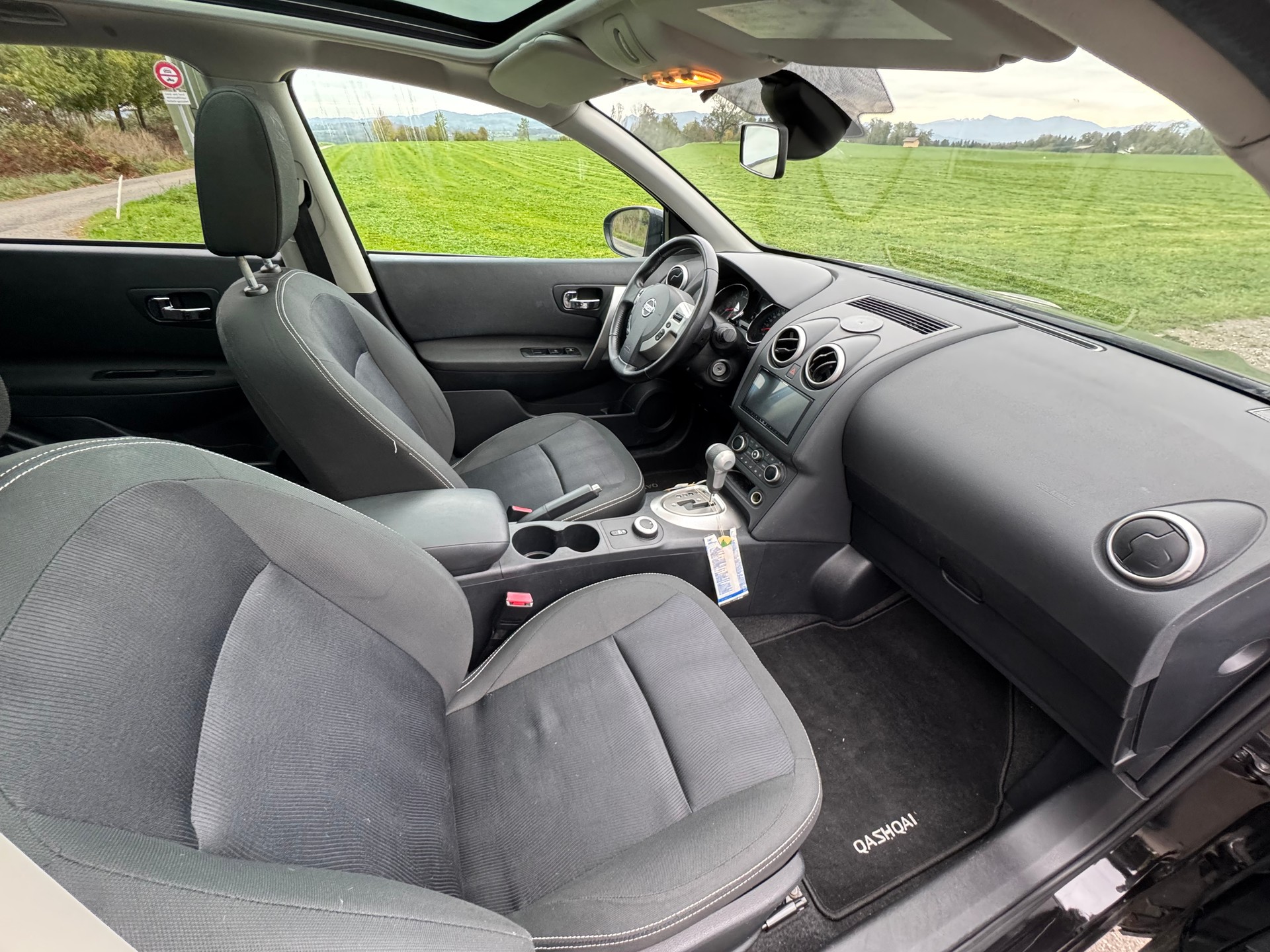 NISSAN Qashqai 2.0 4WD Automat CVT 4x4-image-13