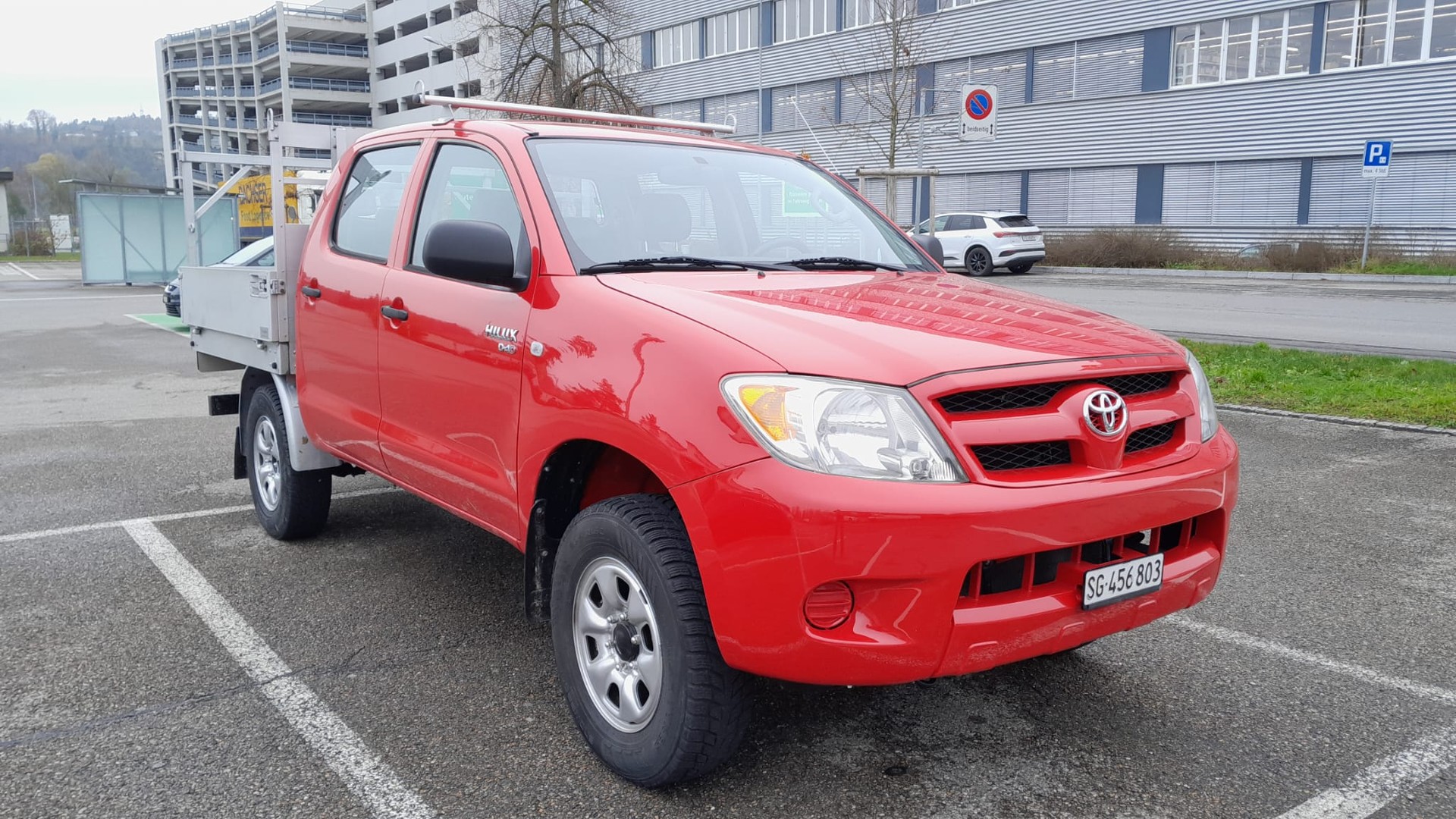 TOYOTA HI-LUX 2,5 D4D 4x4 * RARITÄT !!! Rahmen und Karrosserie ALLES besser wie NEU *** 100% ROSTFREI ***