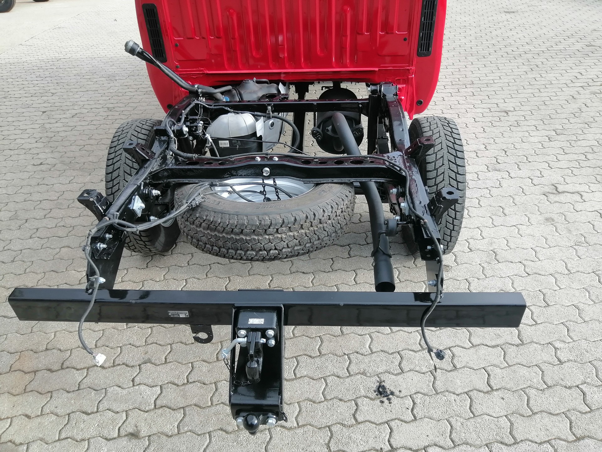 TOYOTA HI-LUX 2,5 D4D 4x4 * RARITÄT !!! Rahmen und Karrosserie ALLES besser wie NEU *** 100% ROSTFREI ***-image-2