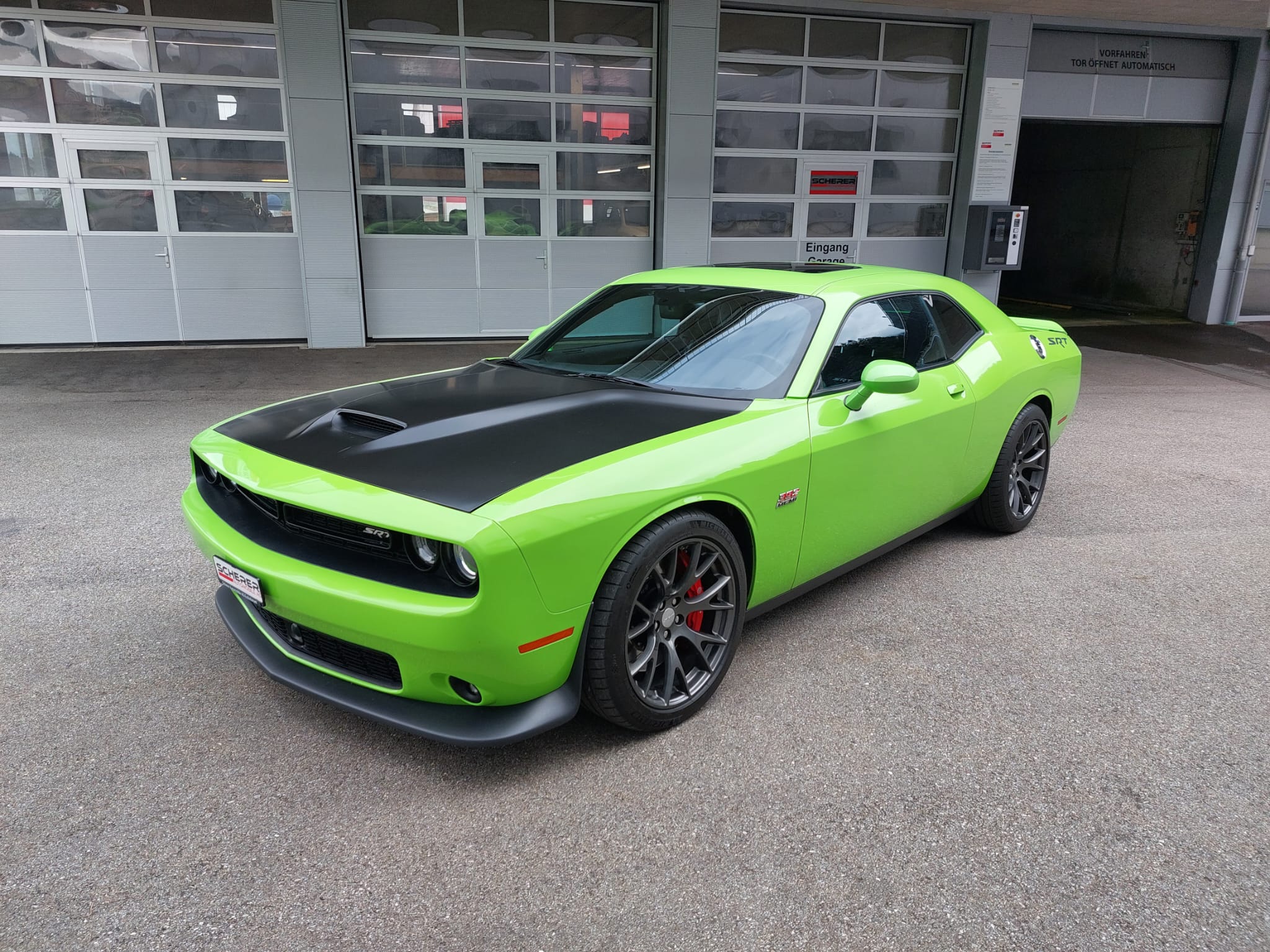 Car photo