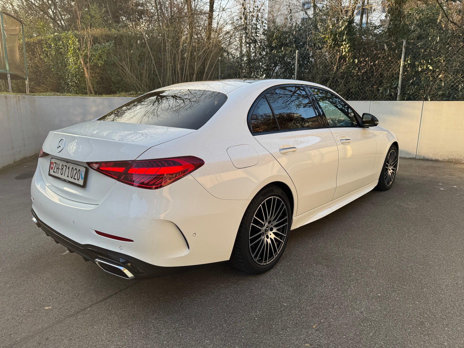 MERCEDES-BENZ C 200 4Matic AMG Line-image-8