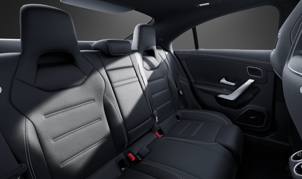 MERCEDES-BENZ CLA 250 4Matic 8G-DCT-image-5