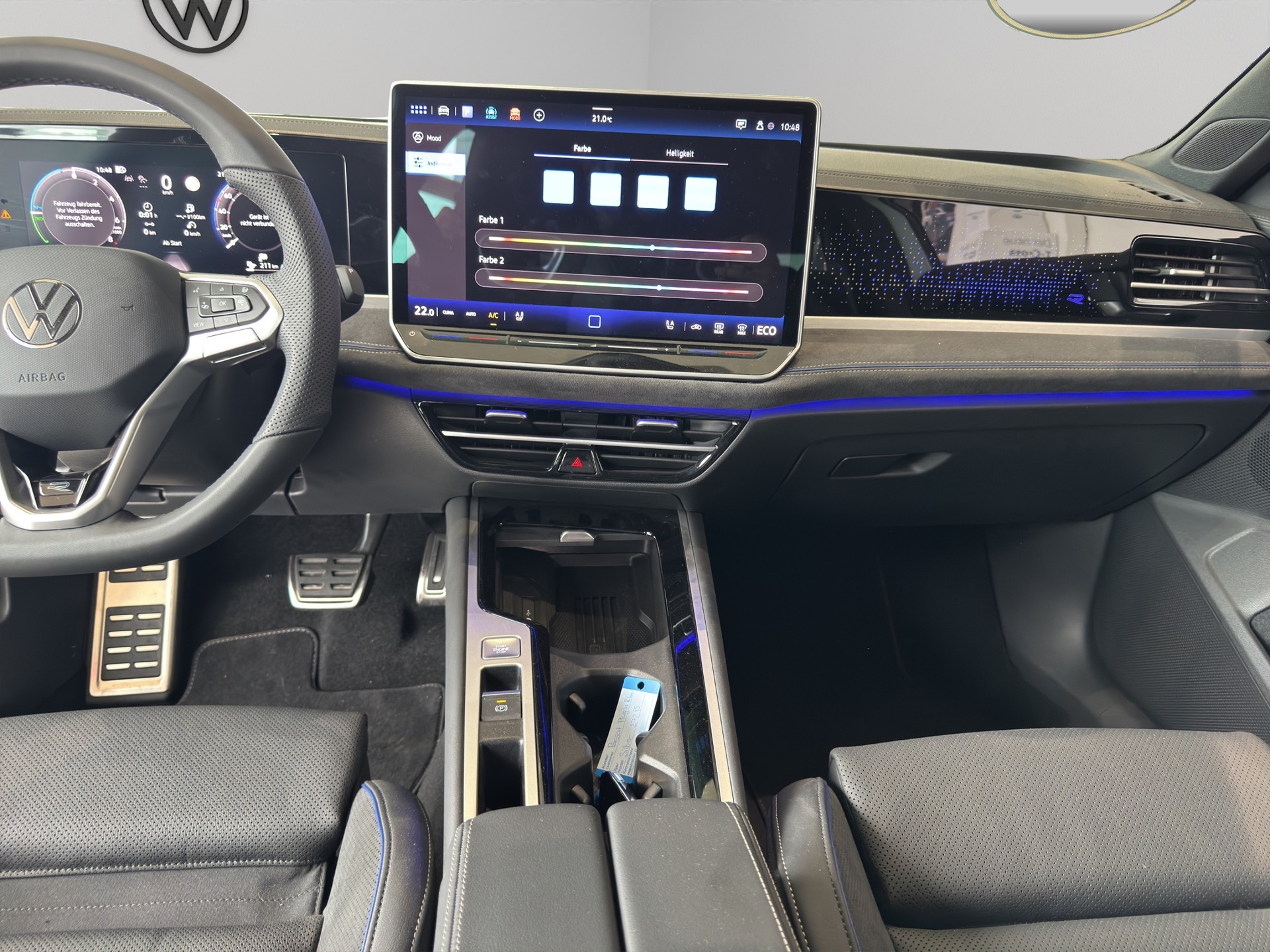 VW Passat Variant 1.5 TSI evo2 Plug-In- Hybrid R-Line DSG-image-10