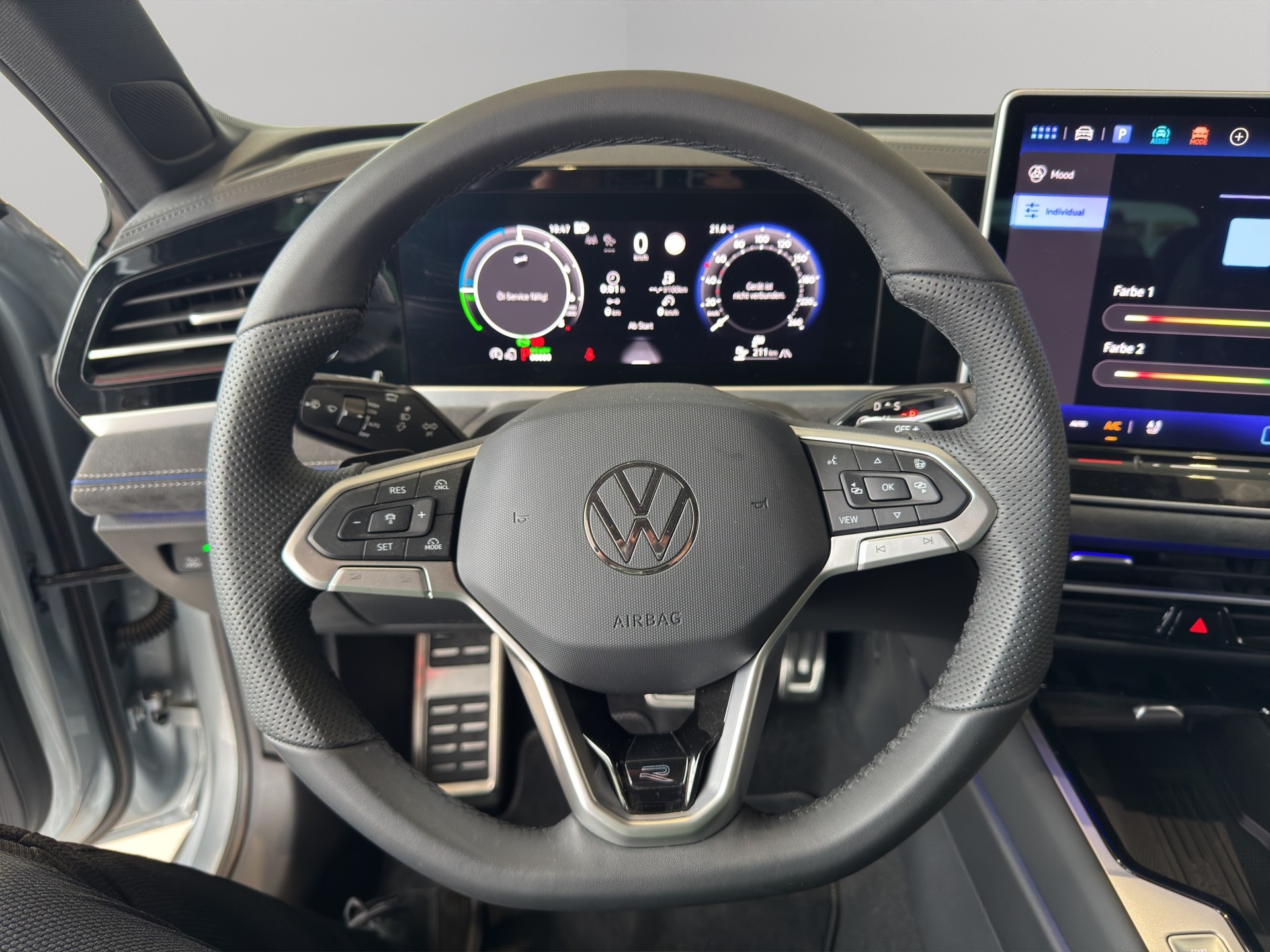 VW Passat Variant 1.5 TSI evo2 Plug-In- Hybrid R-Line DSG-image-8