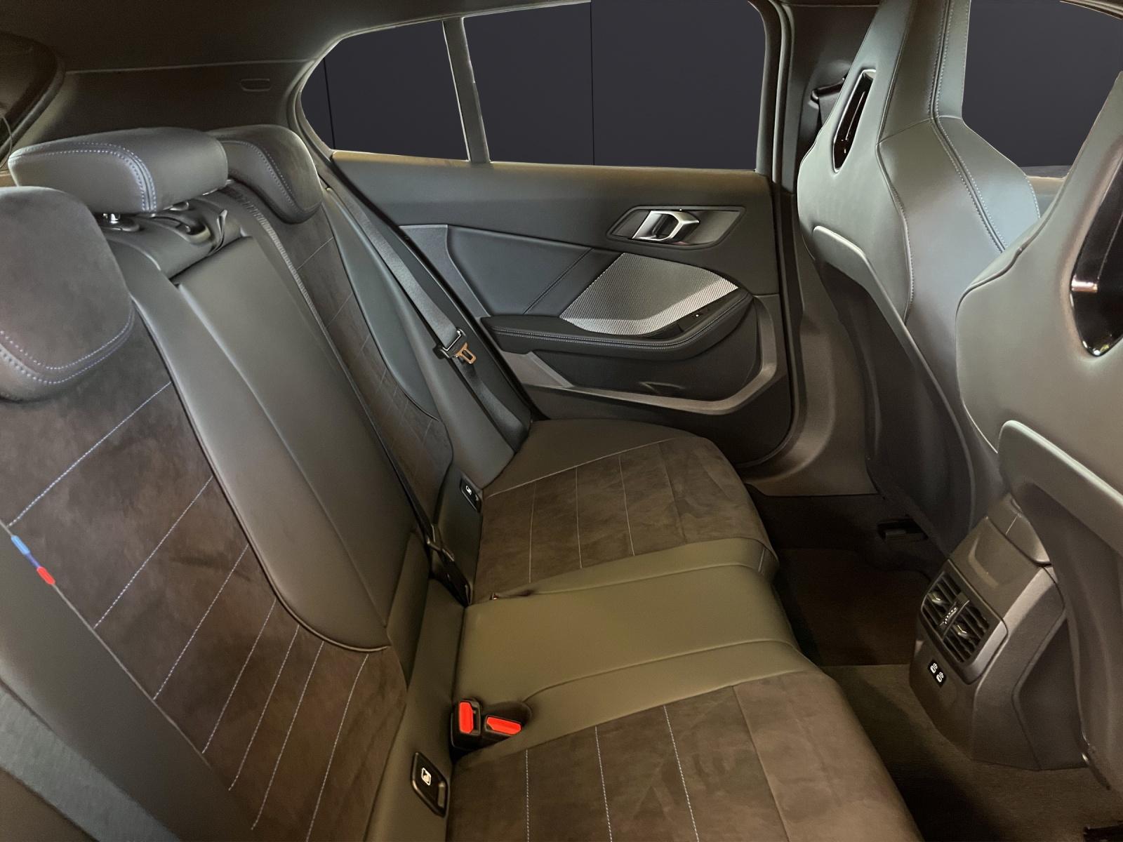 BMW 120d-image-13