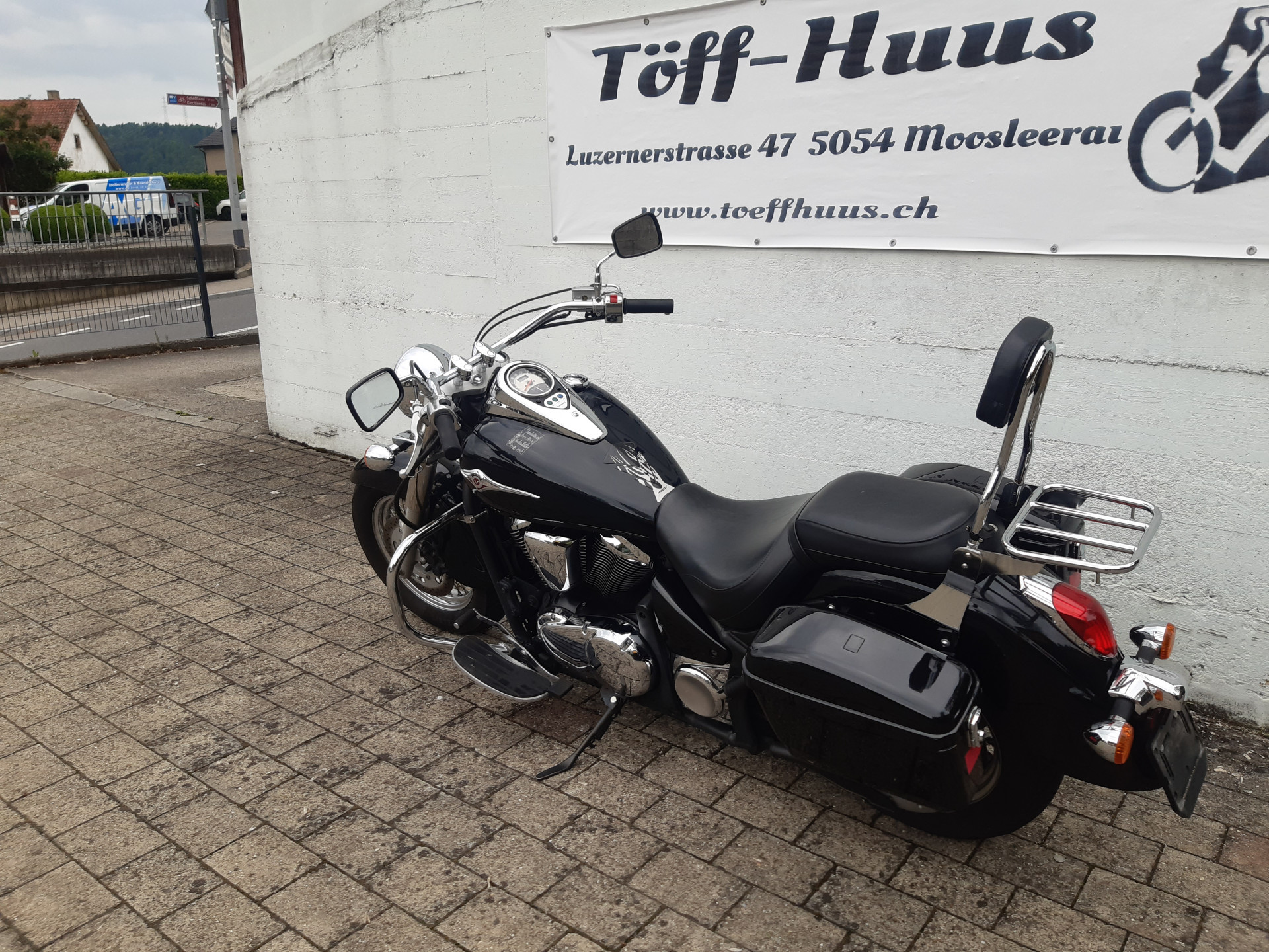 KAWASAKI VN 900 Classic-showroom-element-3