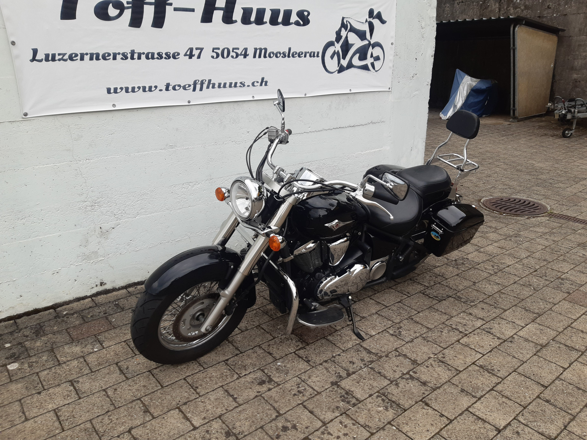 KAWASAKI VN 900 Classic-showroom-element-2