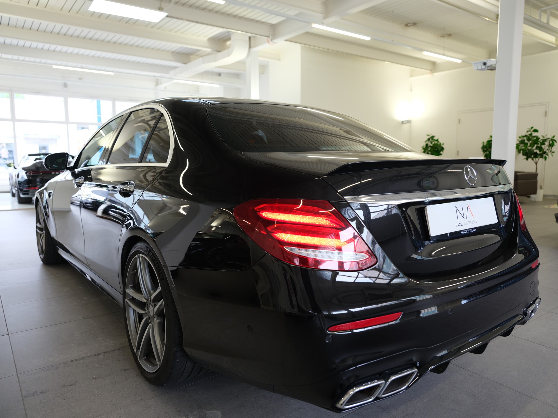 MERCEDES-BENZ E 63 AMG 4Matic+ Speedshift MCT-image-3