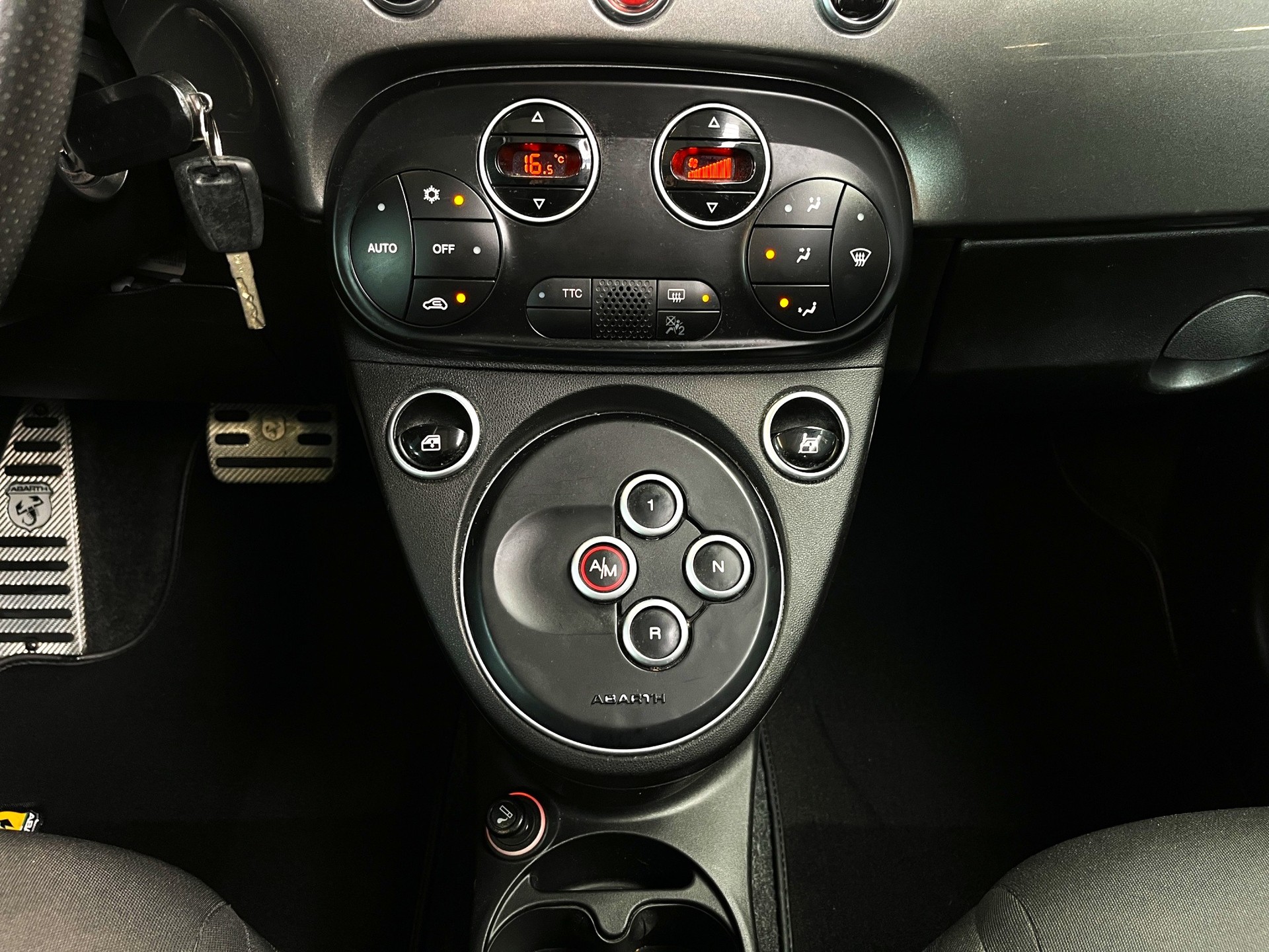 FIAT 595 1.4 16V Turbo Abarth Dualogic-image-12