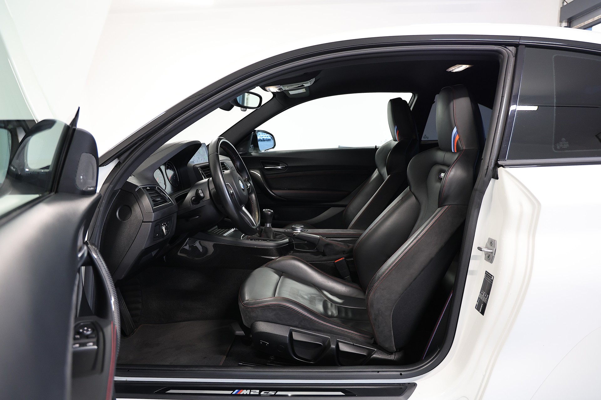 BMW M2 CS *Handschalter* *CH-Fahrzeug*-image-7