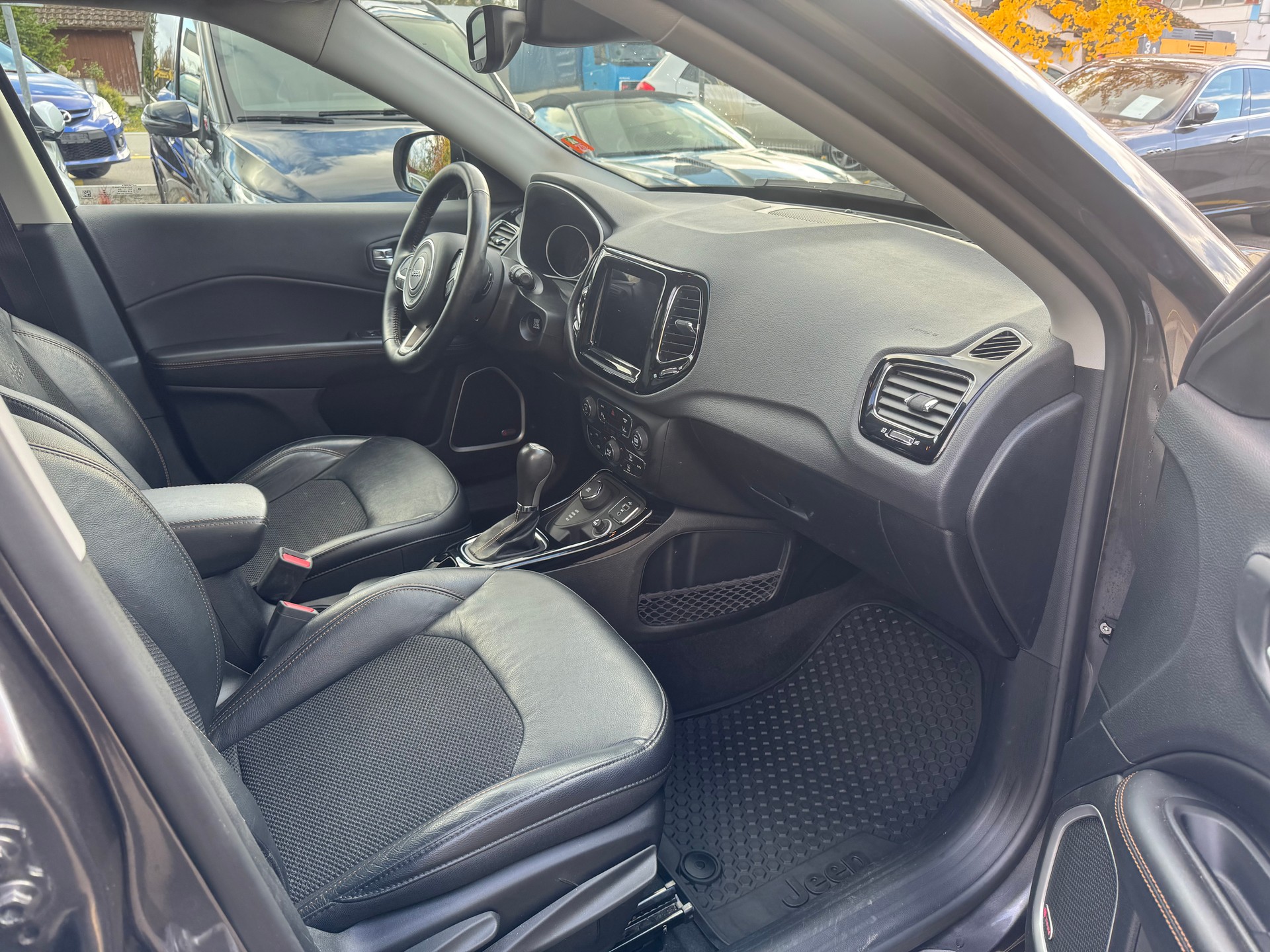 JEEP Compass 2.0CRD Opening Edition AWD 9ATX-image-8