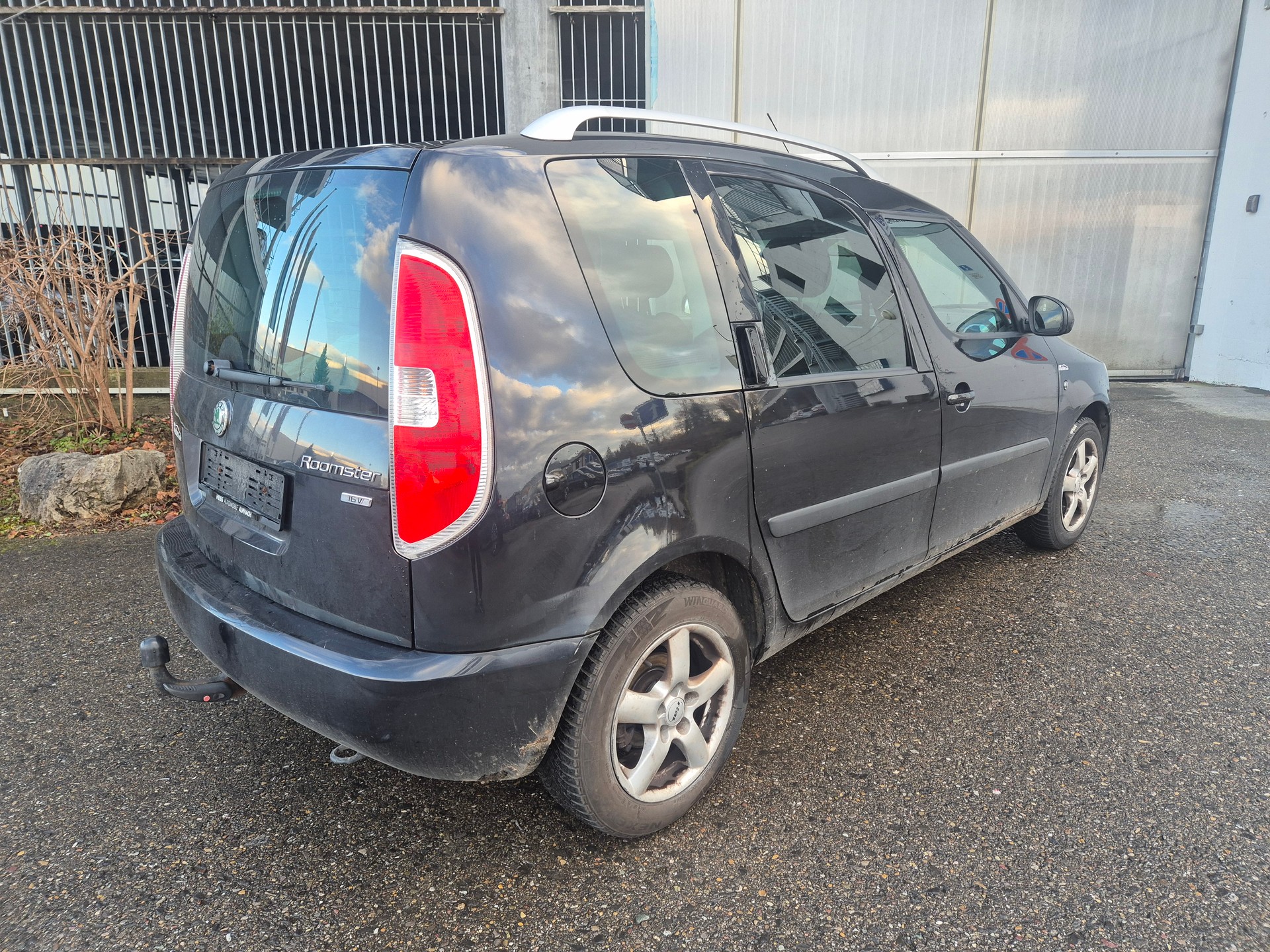 SKODA Roomster 1.6 Style-image-5