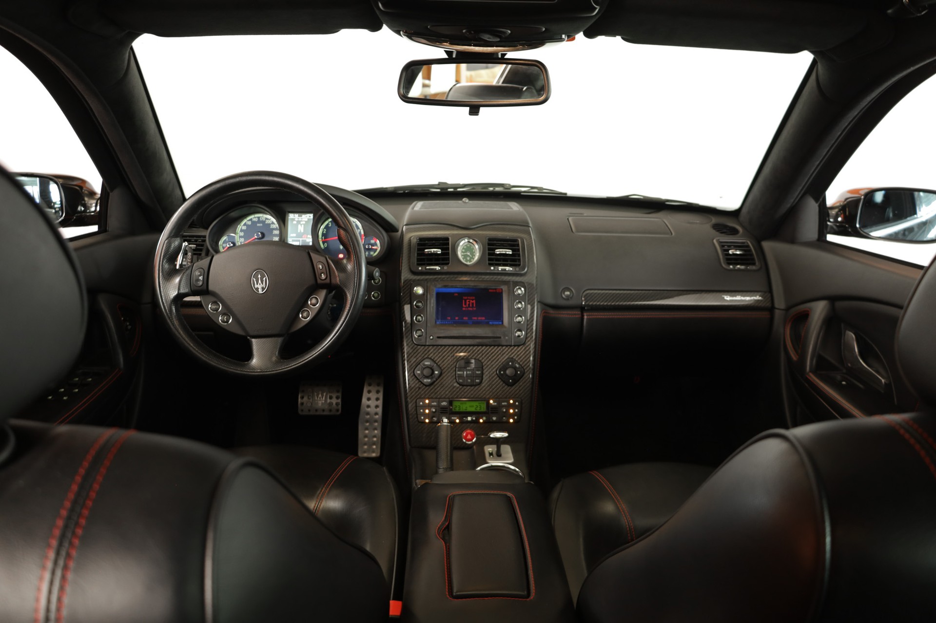 MASERATI Quattroporte 4.2 V8 Sport GT Duo Select-image-12